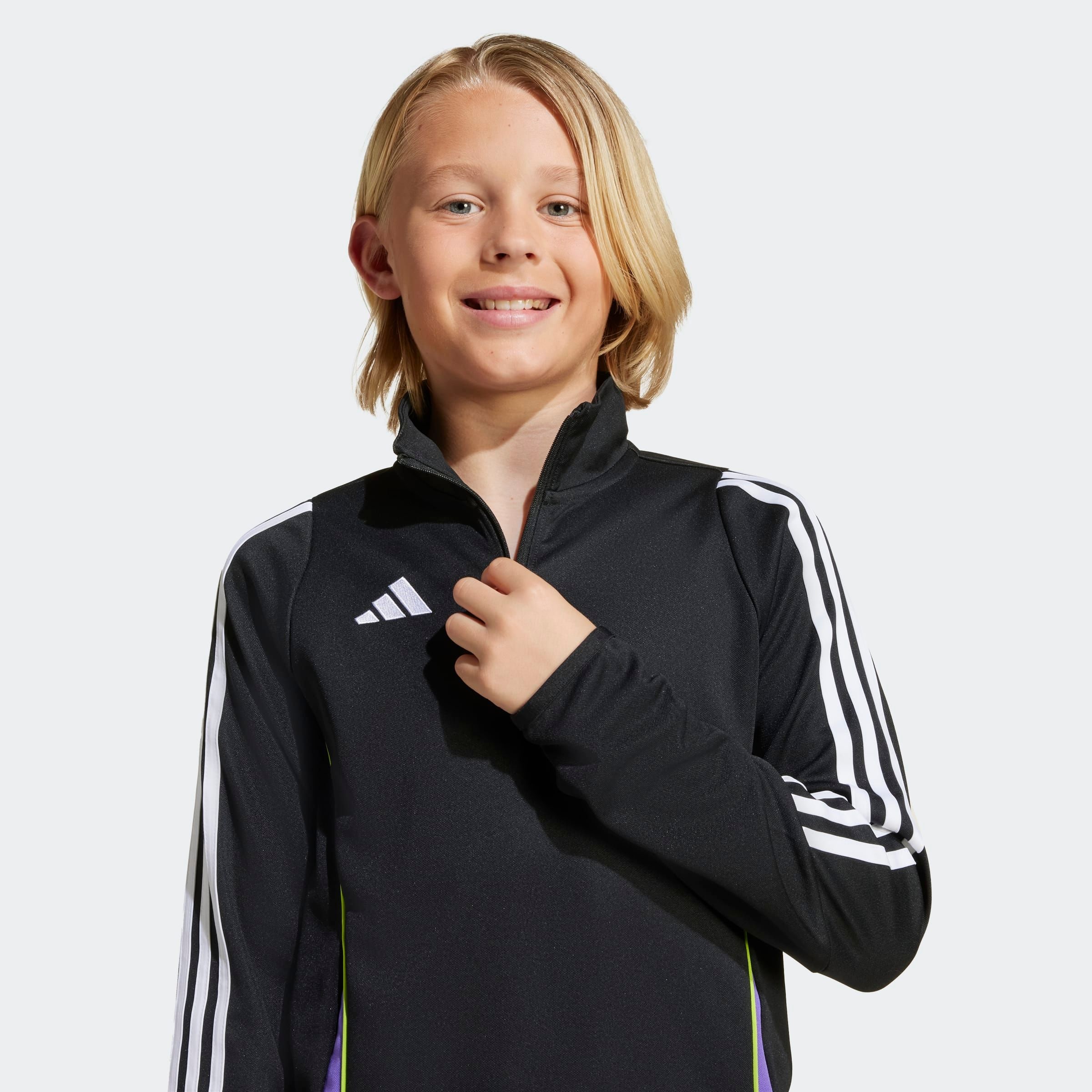 adidas Performance T-shirt d'entraînement »TIRO 24 KIDS TRAININGSOBERTEIL« schmaler Schnitt, mit Reissverschluss, atmungsaktiv