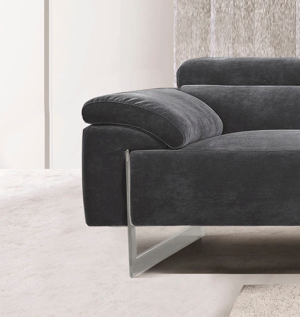 Egoitaliano 2,5-Sitzer »Malika, Designsofa mit hohem Sitzkomfort, edel und bequem«, inkl. Kopfteilverstellung und chromfarbenen Metallfüssen