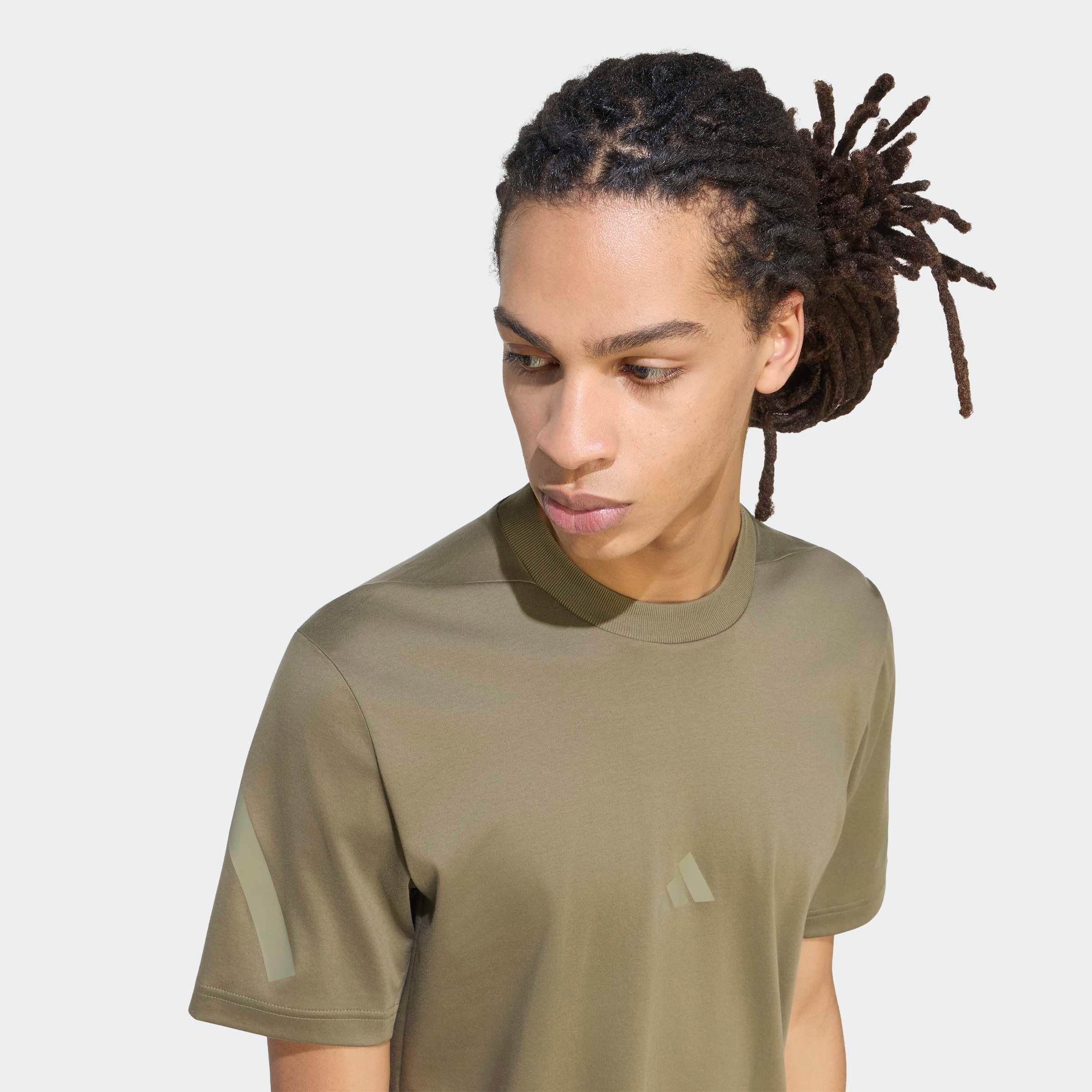 adidas Sportswear T-shirt »M Z.N.E. TEE RE« coupe régulière, avec col rond classique, sportif