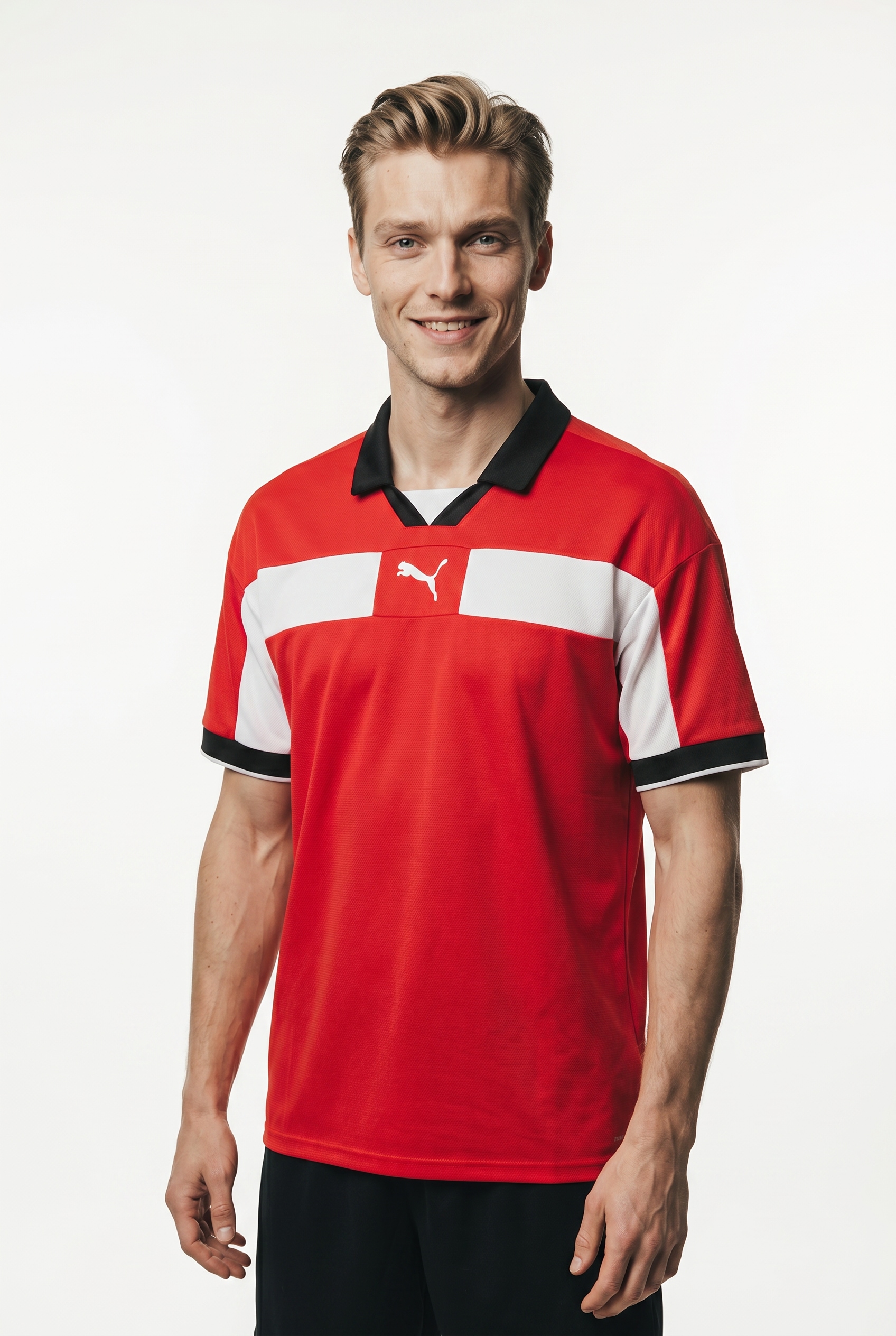 PUMA Maillot de foot »TEAMCLASSIC MATCH JERSEY« football, manches courtes, style sportif, en polyester
