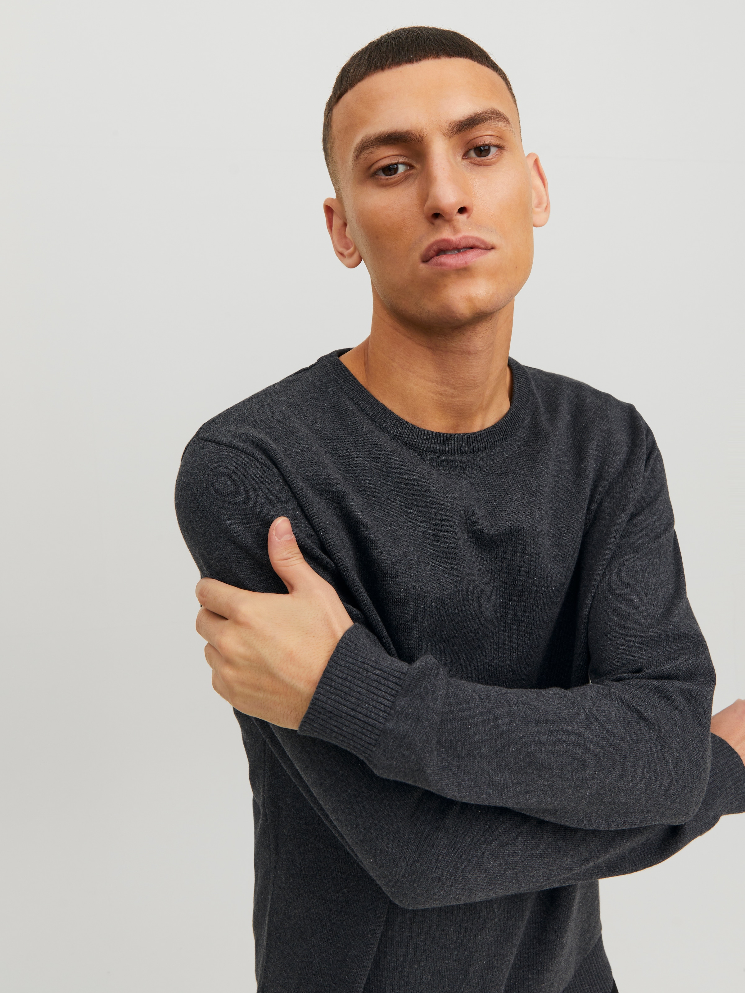 Jack & Jones Pull à col rond »JJEBASIC mit Rundhals, ideal für Job und Freizeit« unifarben, modisch, slim fit, Baumwolle, Rundhals