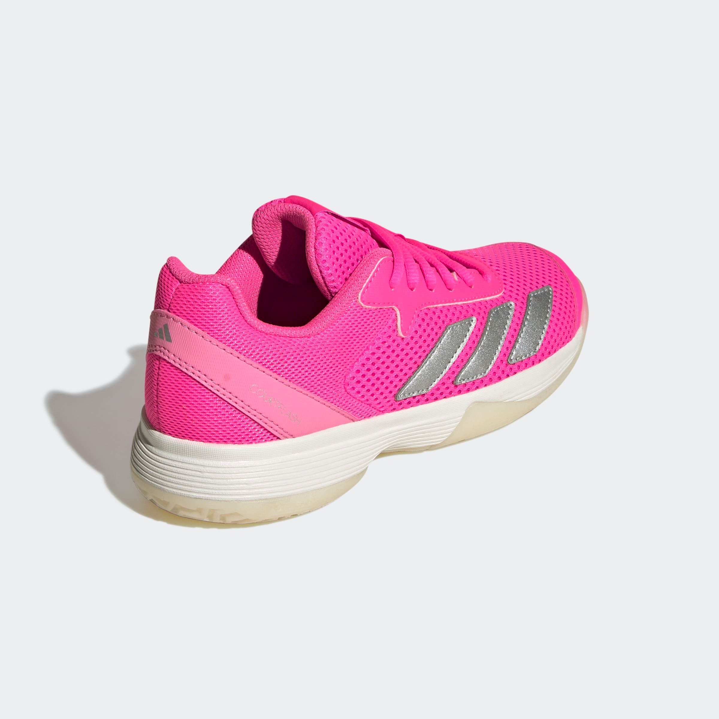 adidas Performance Tennisschuh »COURTFLASH KIDS«, geeignet für Hartplatz und Sandplatz