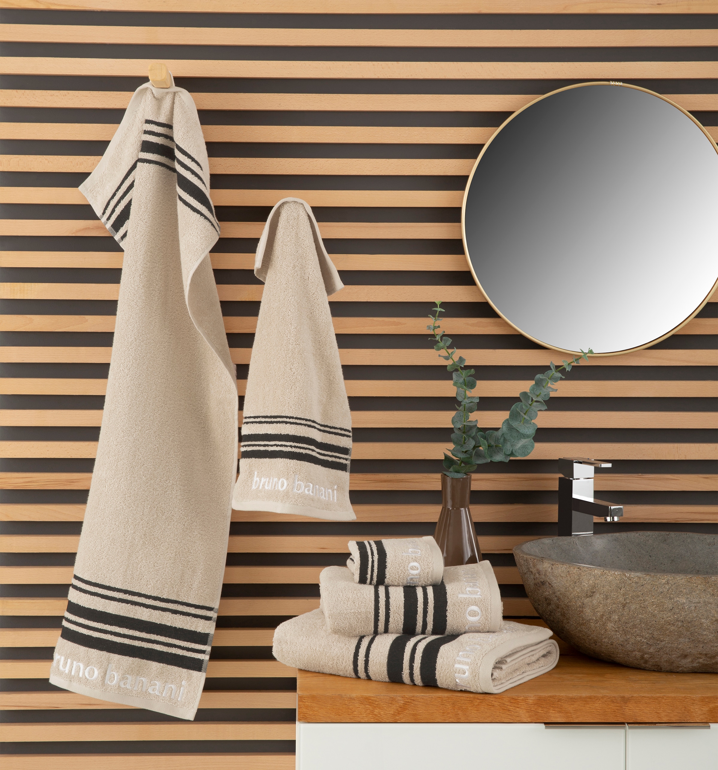 Bruno Banani Handtuch Set »Daniel, 1 Duschtuch 70x140, 2 Handtücher 50x100, 2 Gästetücher 30x50«, Set, 5 tlg., Walkfrottee, Streifen-Bordüre & Markenlogo, 100% Baumwolle