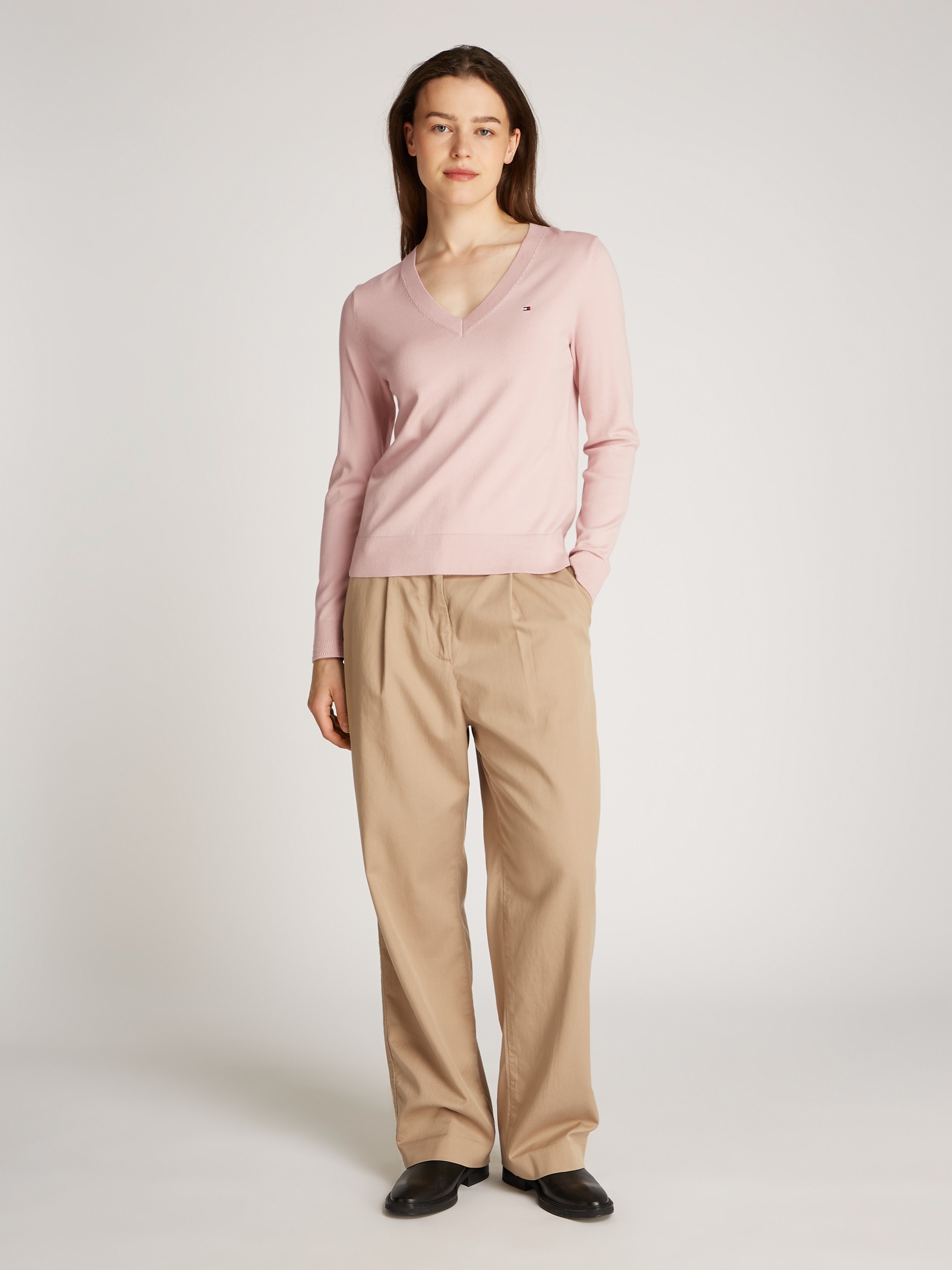 Tommy Hilfiger V-Ausschnitt-Pullover »CO JERSEY STITCH V-NK SWEATER mit V-Ausschnitt und Ripp«, unifarben, casual, regular fit, Baumwollmix, V-Ausschnitt