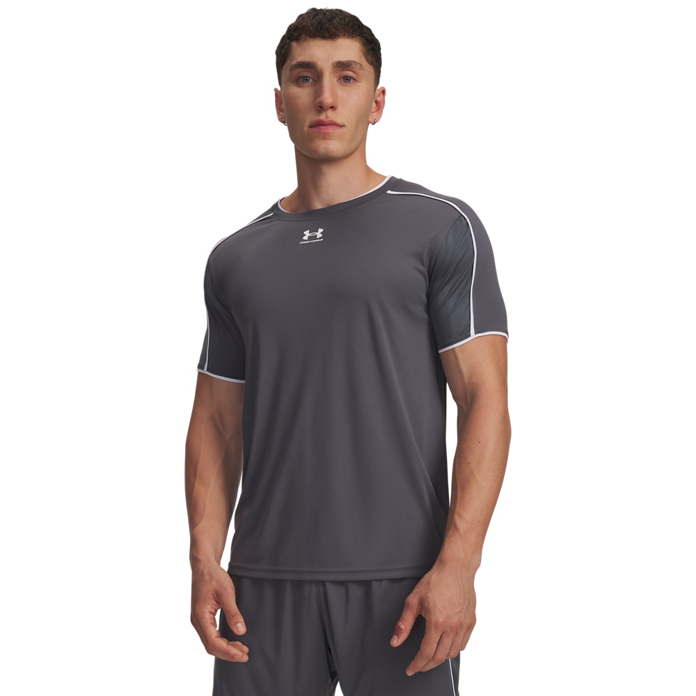 Under Armour® T-shirt d'entraînement »UA M CHALLENGER TRAIN SS« kurze Ärmel, mit atmungsaktiven Mesh-Einsätzen, geruchsregulierend