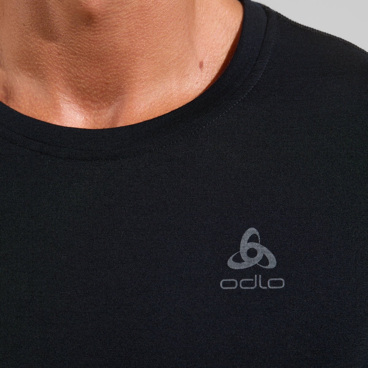 Odlo T-shirt fonctionnel »BL TOP crew neck l/s-MERINO 200« atmungsaktives Funktionsshirt, aus Wolle, schnell trocknendes Material