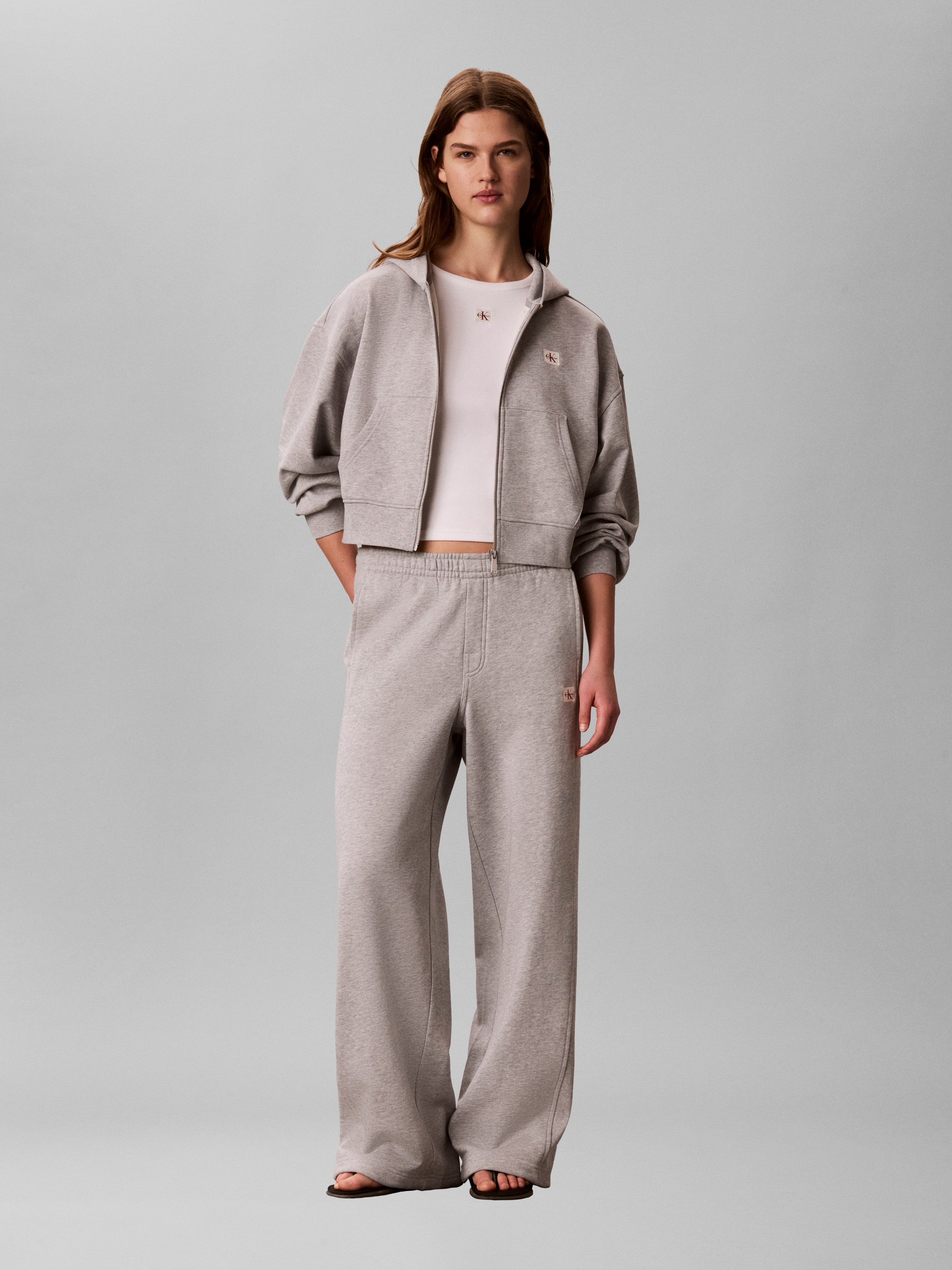 Calvin Klein Jeans Pantalon sweat »A- FRENCH TERRY BADGE LOGO PANT«  mit weitem Bein