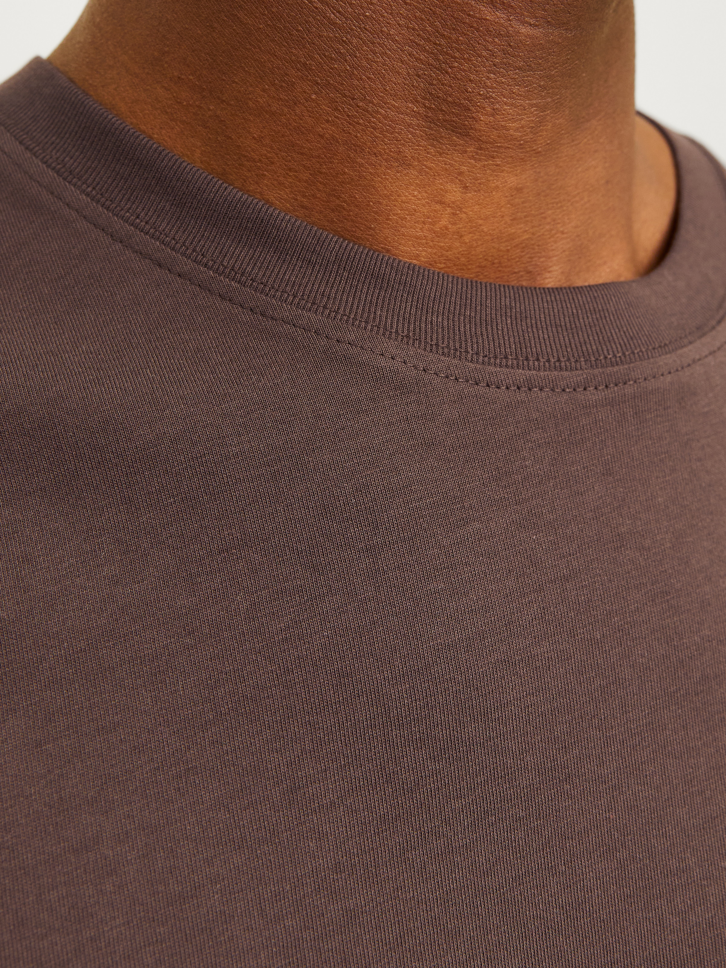 Jack & Jones Rundhalsshirt »JJECHARGE TEE O-NECK NOOS«, mit Rundhalsausschnitt