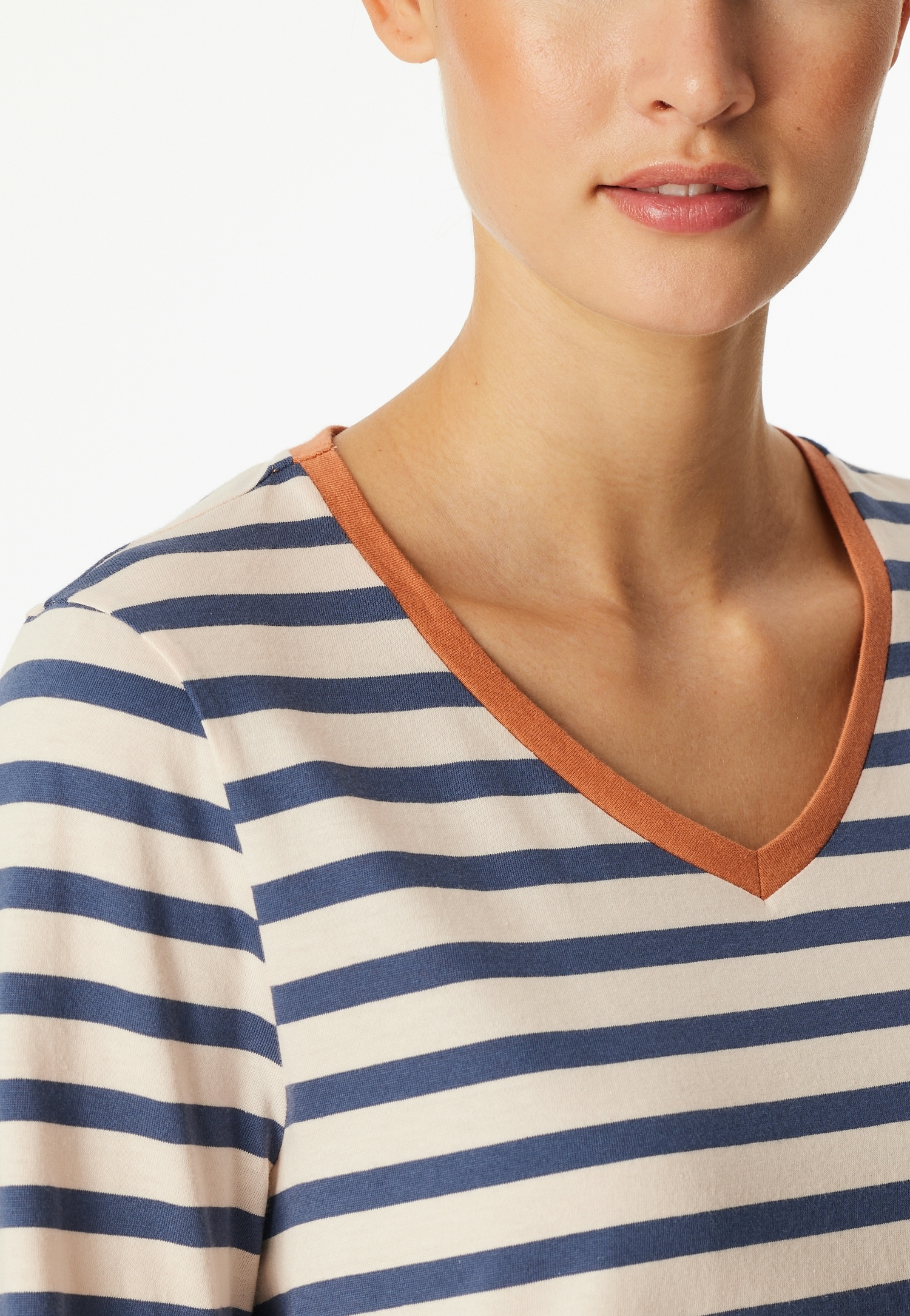 Schiesser Schlafanzug »Casual Essentials«, (2 tlg.), Baumwolle, V-Ausschnitt, langärmelig