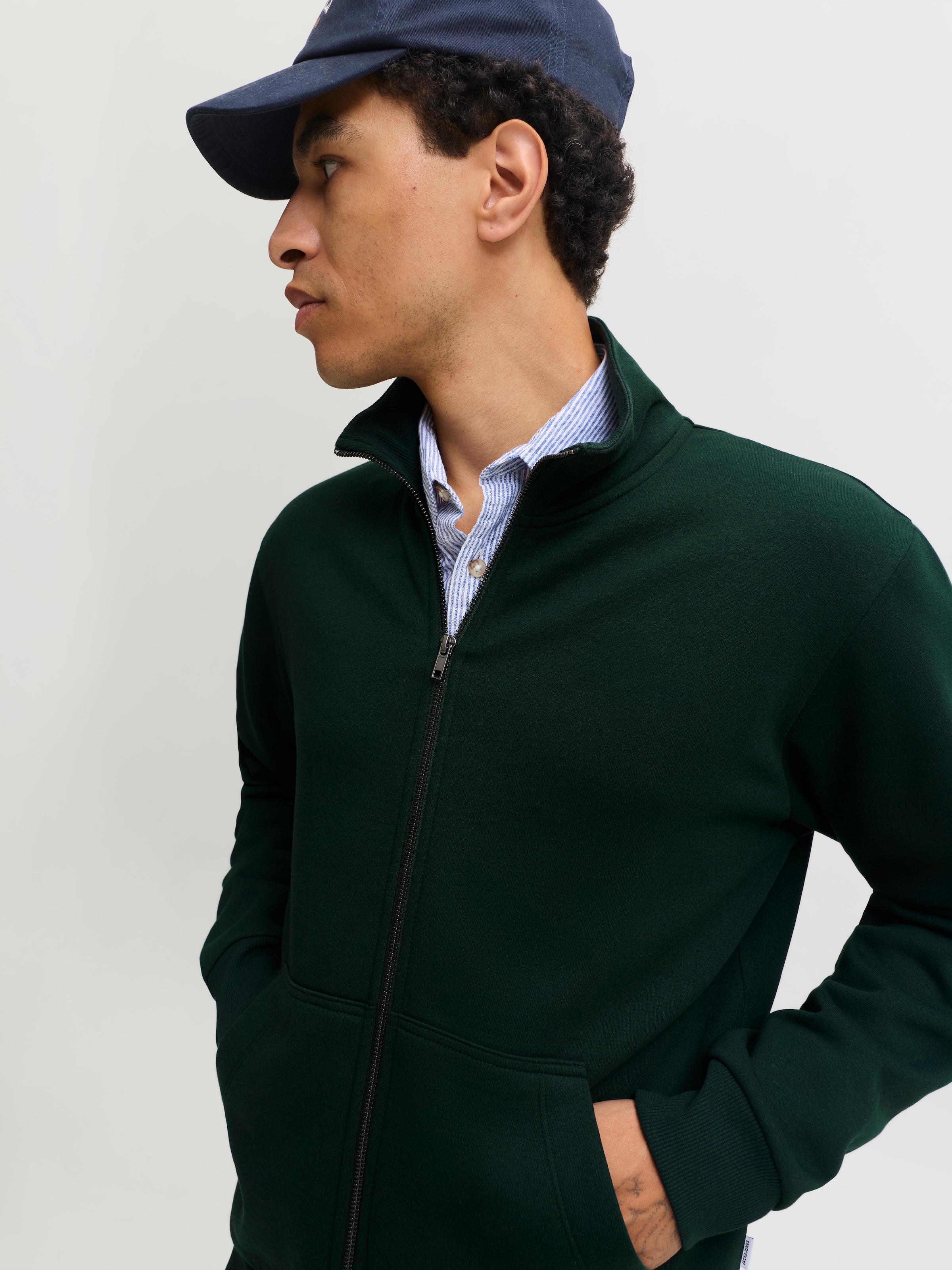 Jack & Jones Veste sweat »JJEBRADLEY SWEAT ZIP HN NOOS« mélange de matériaux, coupe régulière