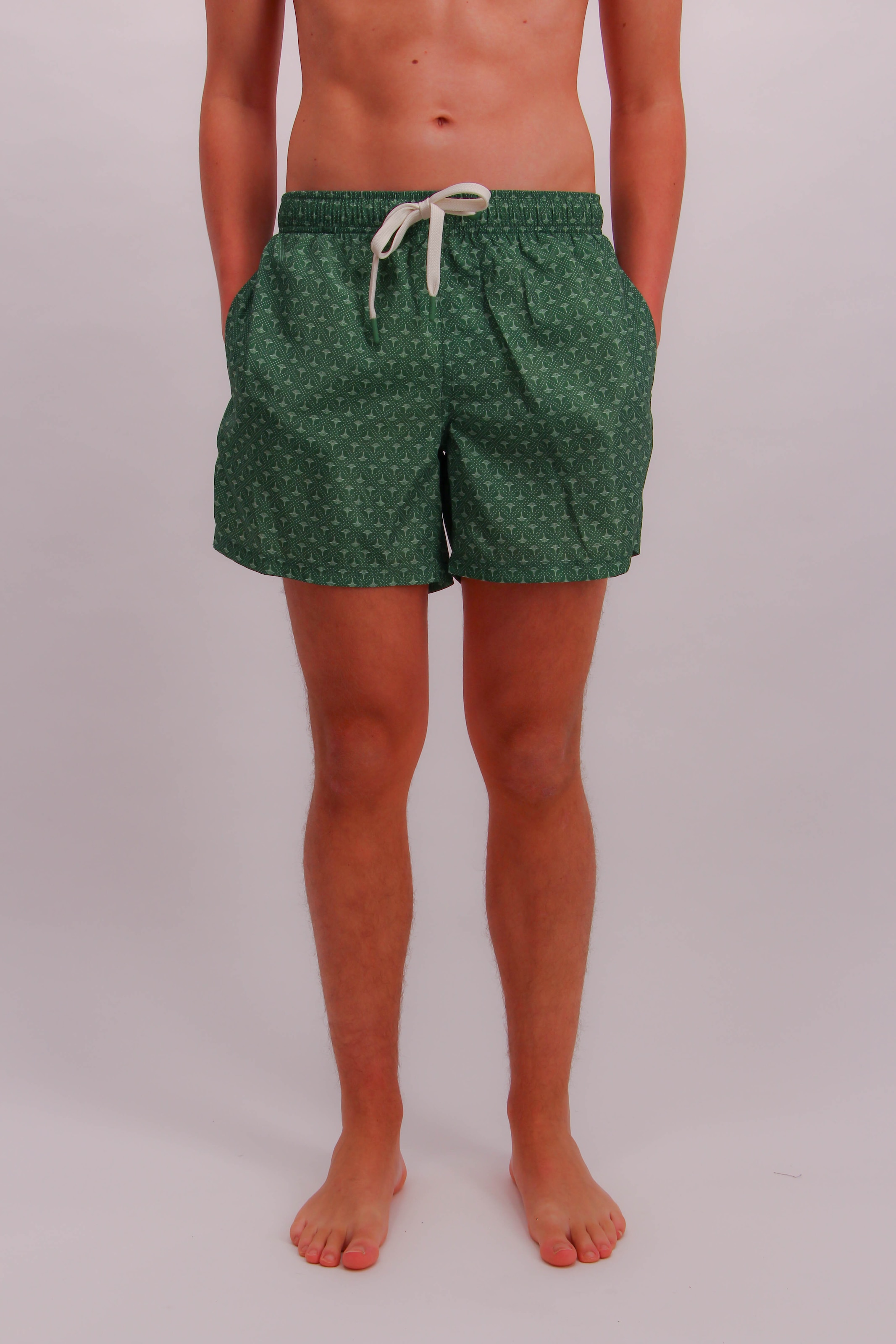 JOOP! Badeshorts »Diamond Cornflower«, Signature-Design, kleine Schlitze an den Beinen