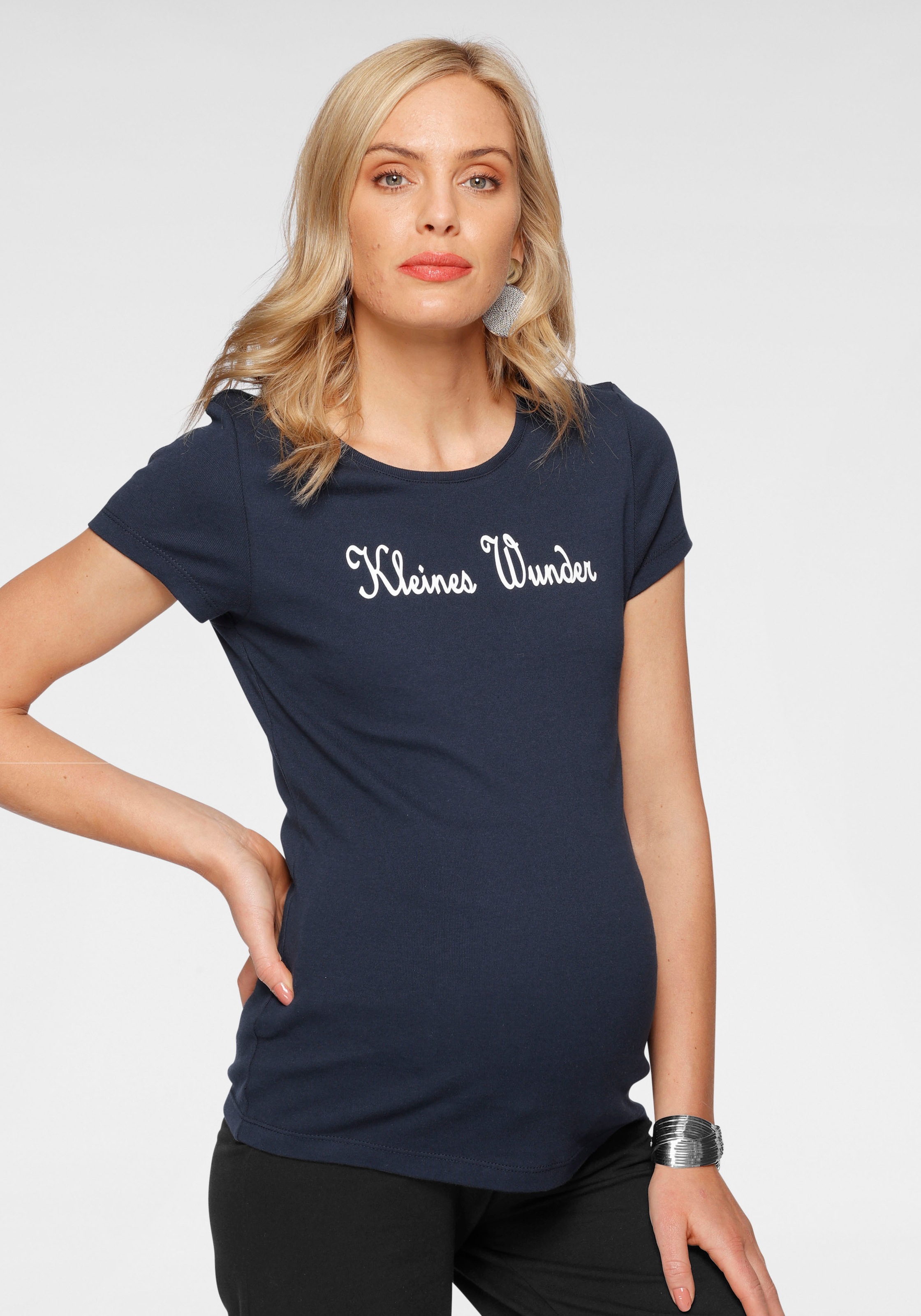 Image of Neun Monate Umstandsshirt »Powered by Flashlights«, mit Sprüchedruck bei Ackermann Versand Schweiz