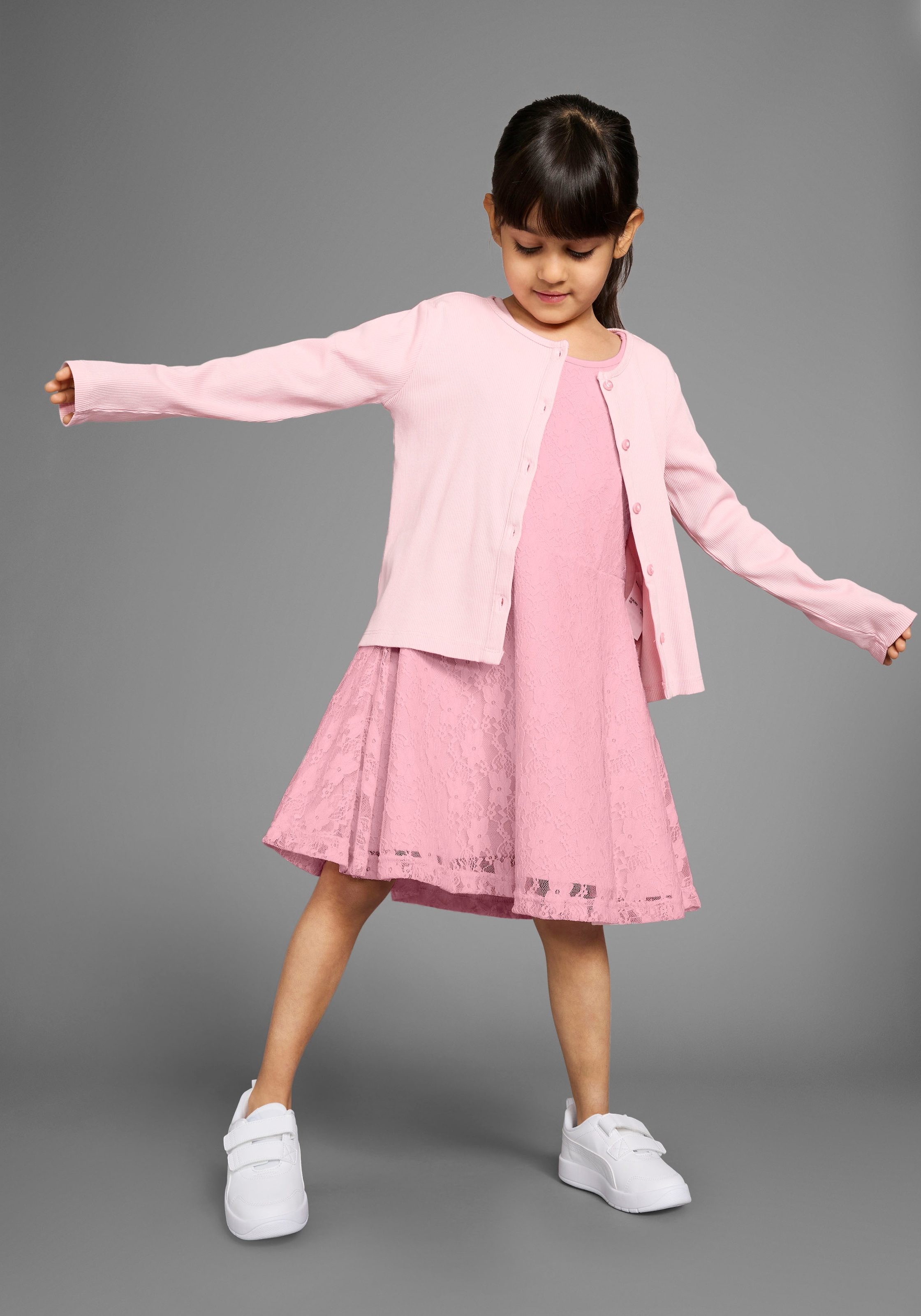 KIDSWORLD Spitzenkleid »Jerseykleid mit aufwendiger Spitze«, Festliches Kleid mit Spitze