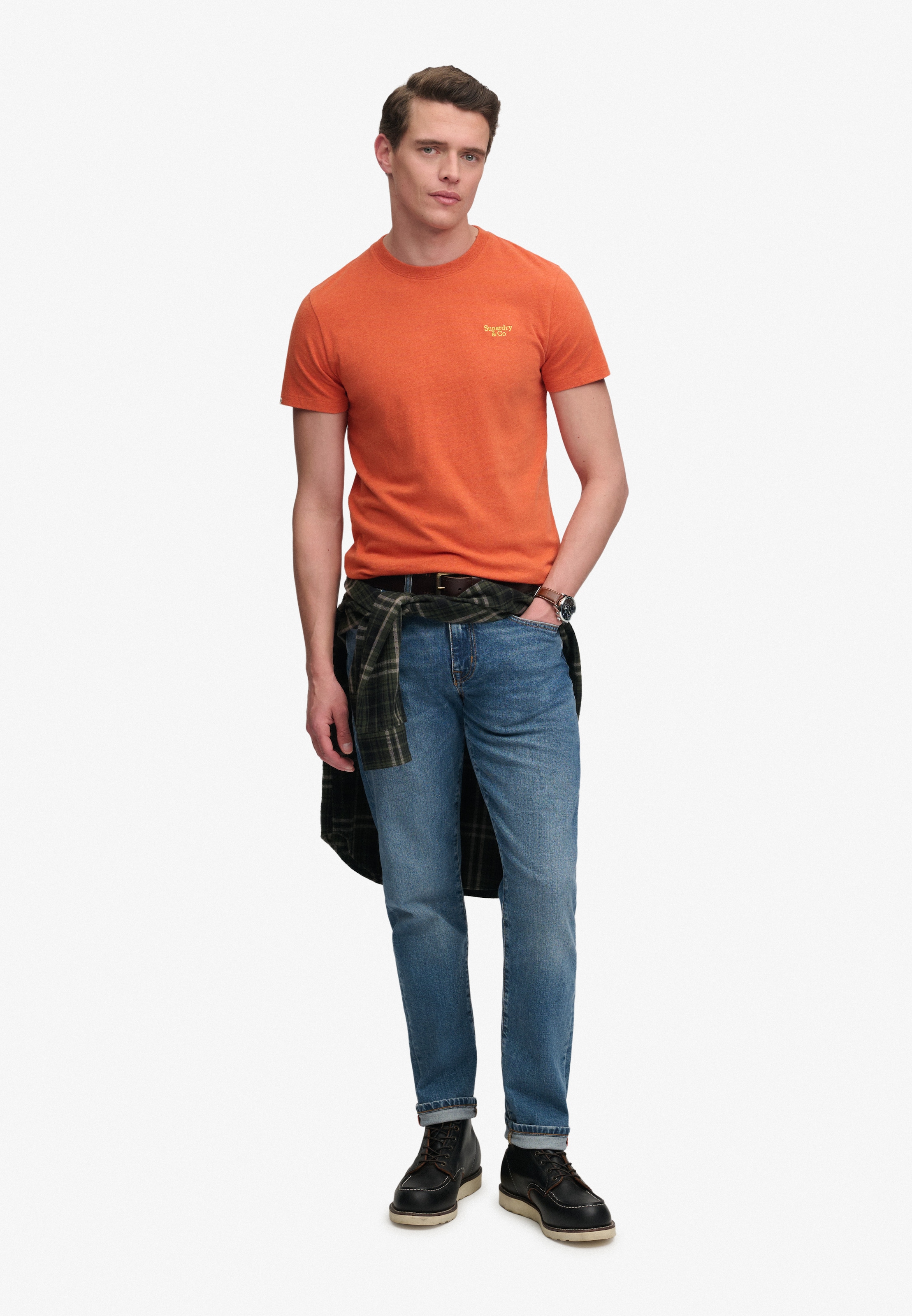 Superdry Shirt à col rond »ESSENTIAL SERIF LOGO EMB TEE« Baumwolle, regular fit