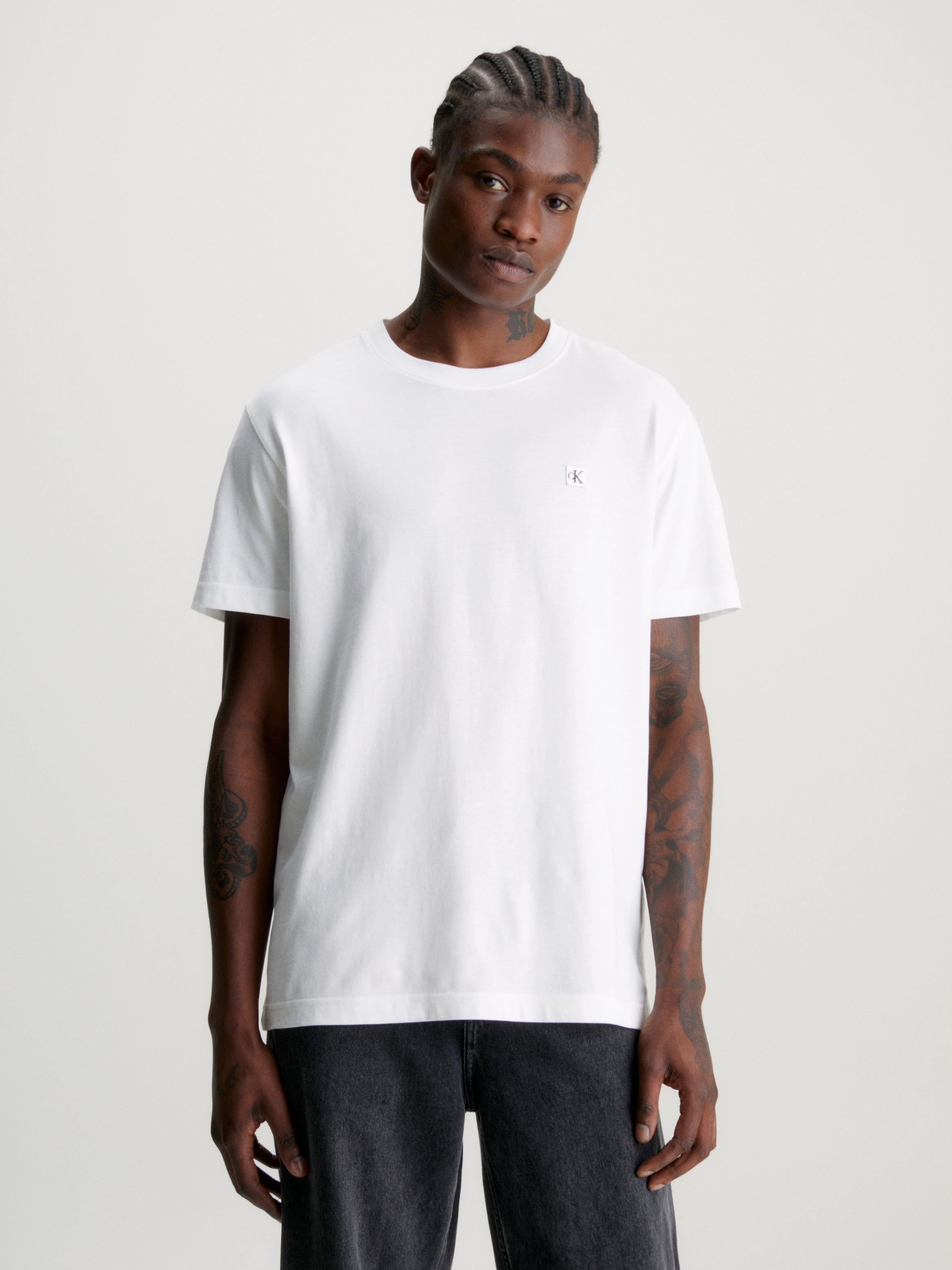 Calvin Klein Jeans T-Shirt »CK EMBRO BADGE TEE«, mit Logopatch