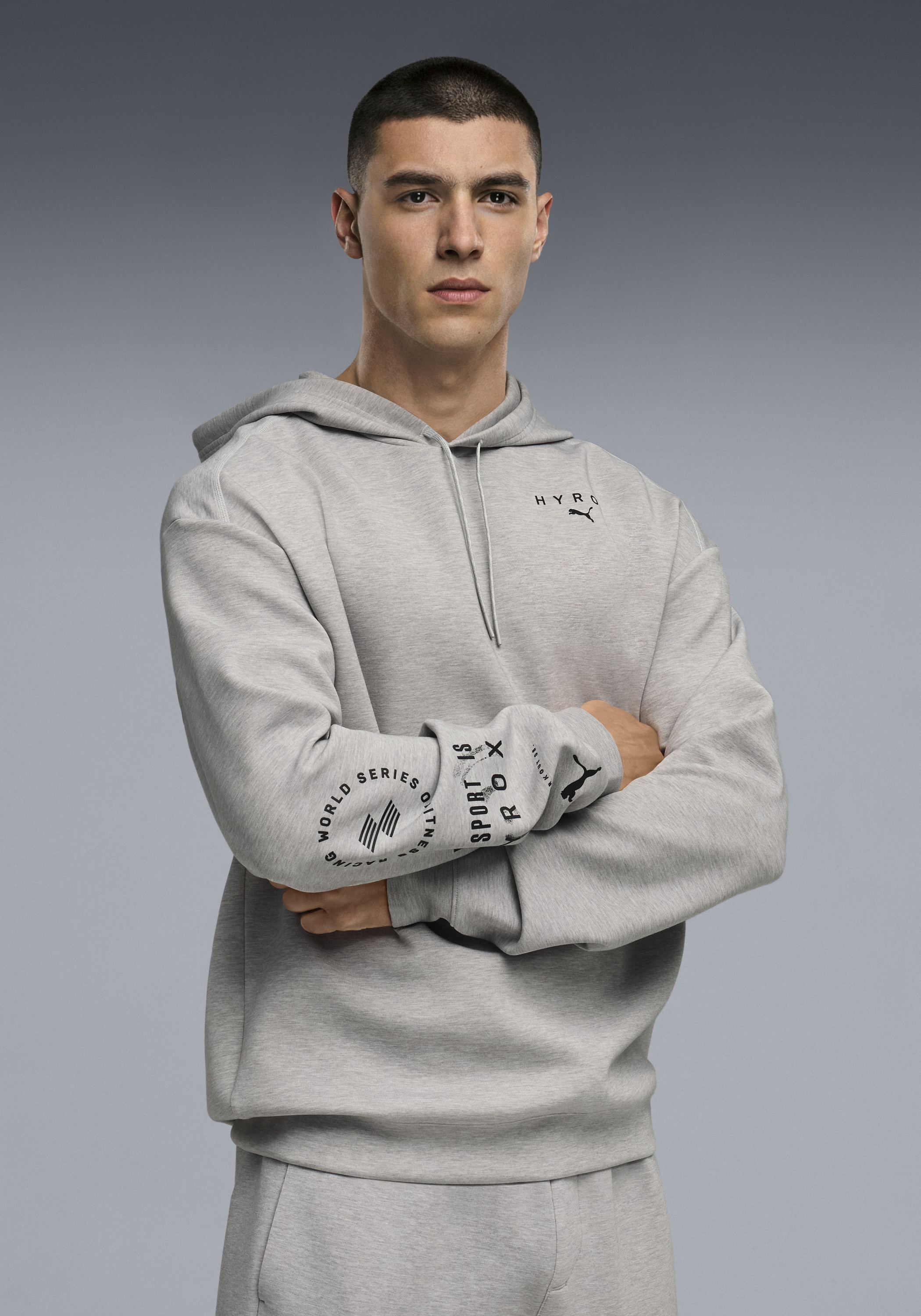 Image of PUMA Kapuzensweatshirt "M X HYROX CLOUDSPUN HOODIE", Regular Fit, für Fitness und sportliche Aktivitäten, mit Kapuze