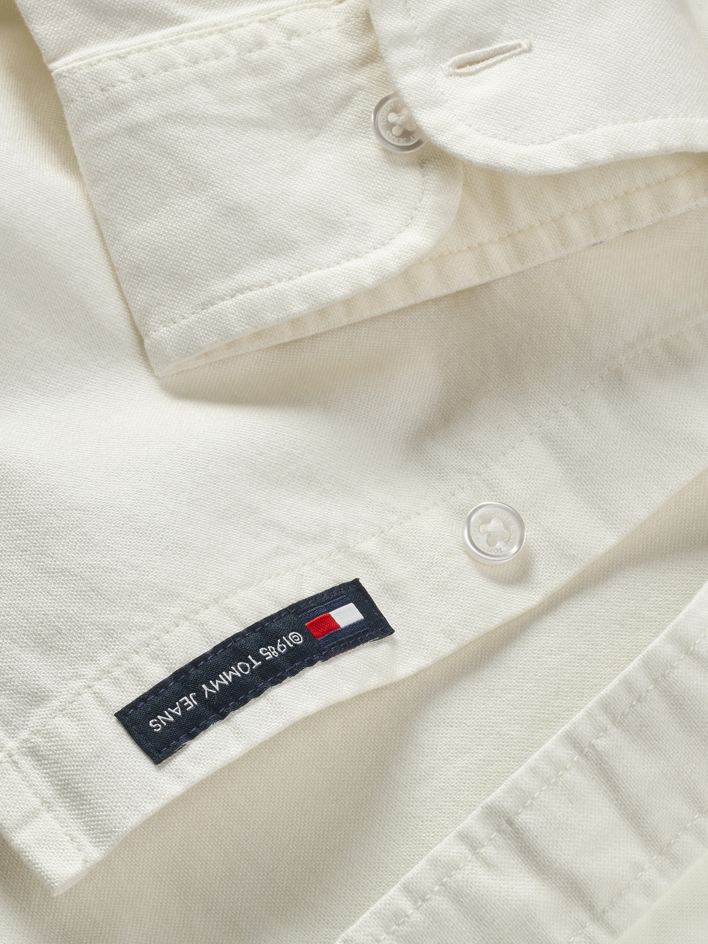 Tommy Jeans Plus Langarmhemd »TJM REG OXFORD SHIRT EXT«, in Grossen Grössen, Logostickerei, Button-down-Kragen
