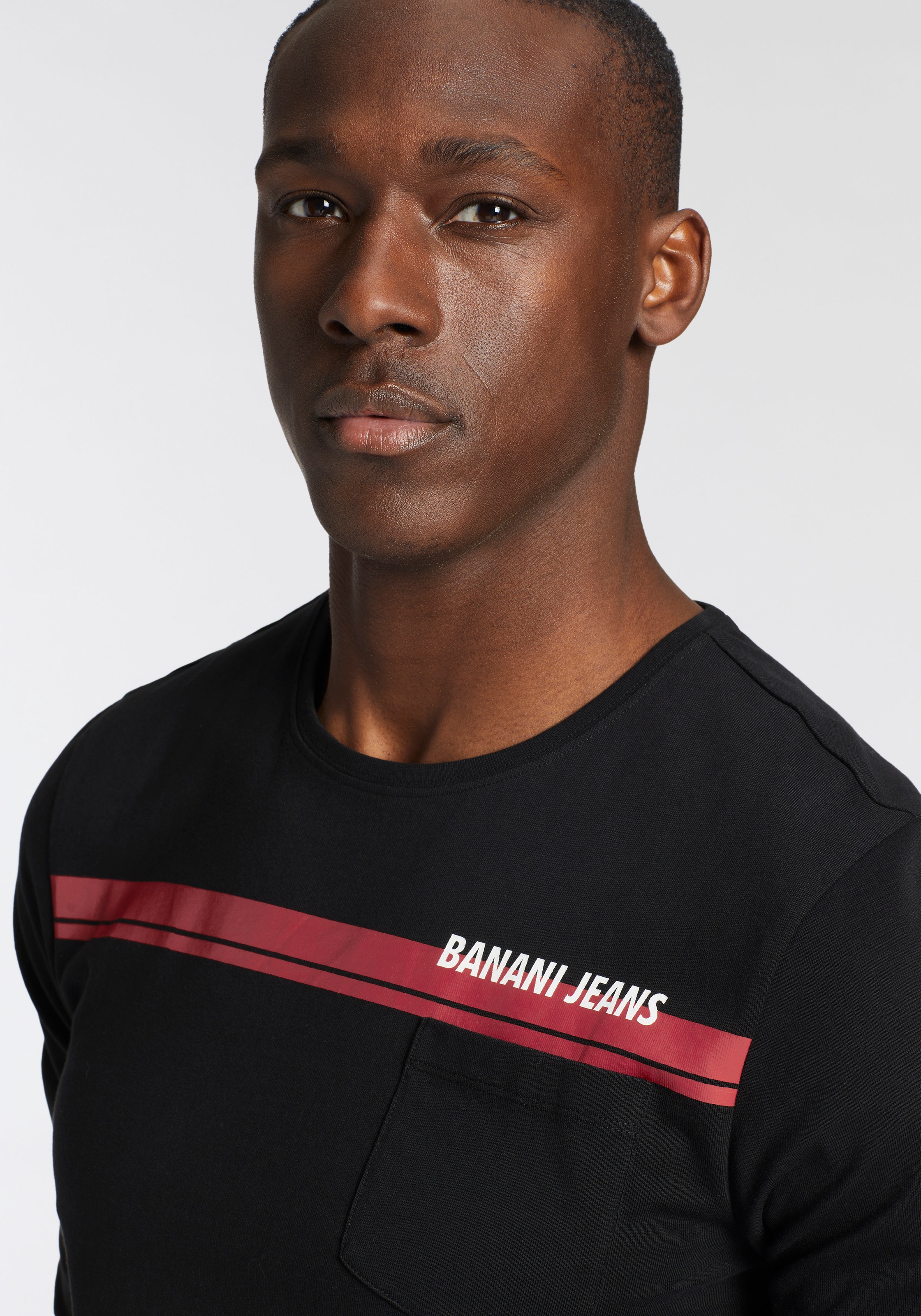 Image of Bruno Banani Langarmshirt Mit Brusttasche und Frontprint