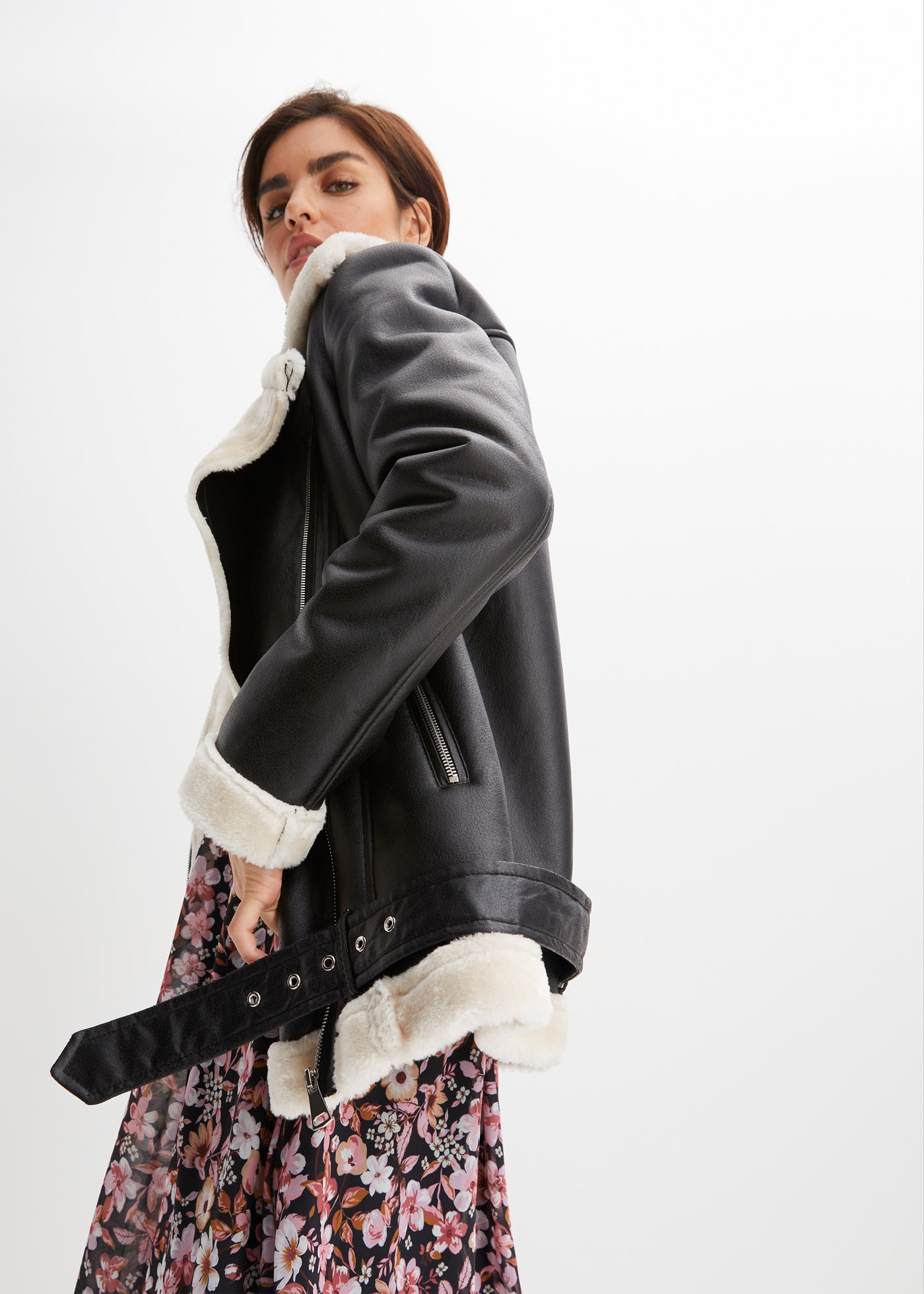 bonprix Bikerjacke Winterjacke mit Fellimitat im Bikerstil