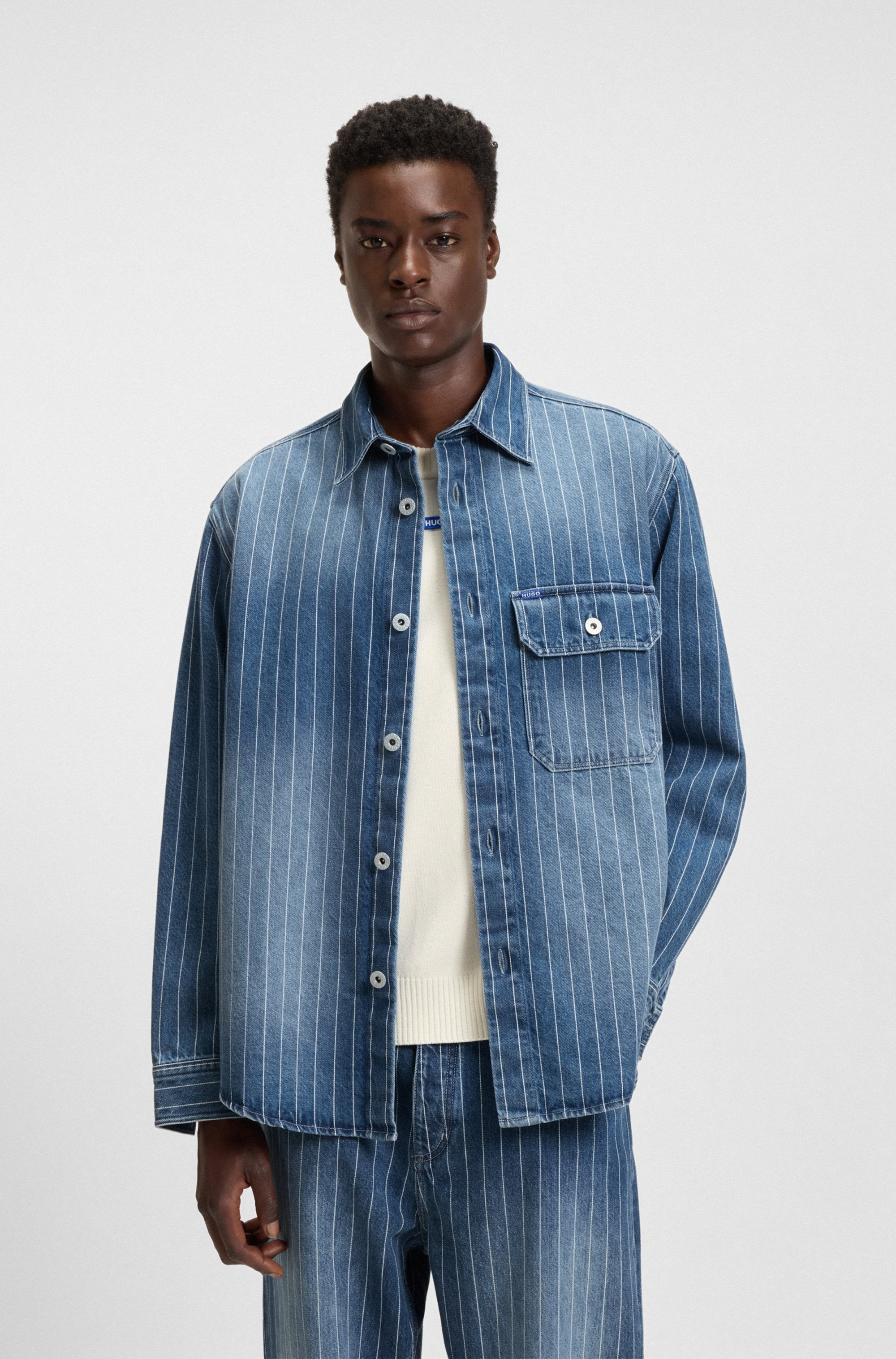 Image of HUGO Jeanshemd "Ebolt" aus gestreiftem Denim