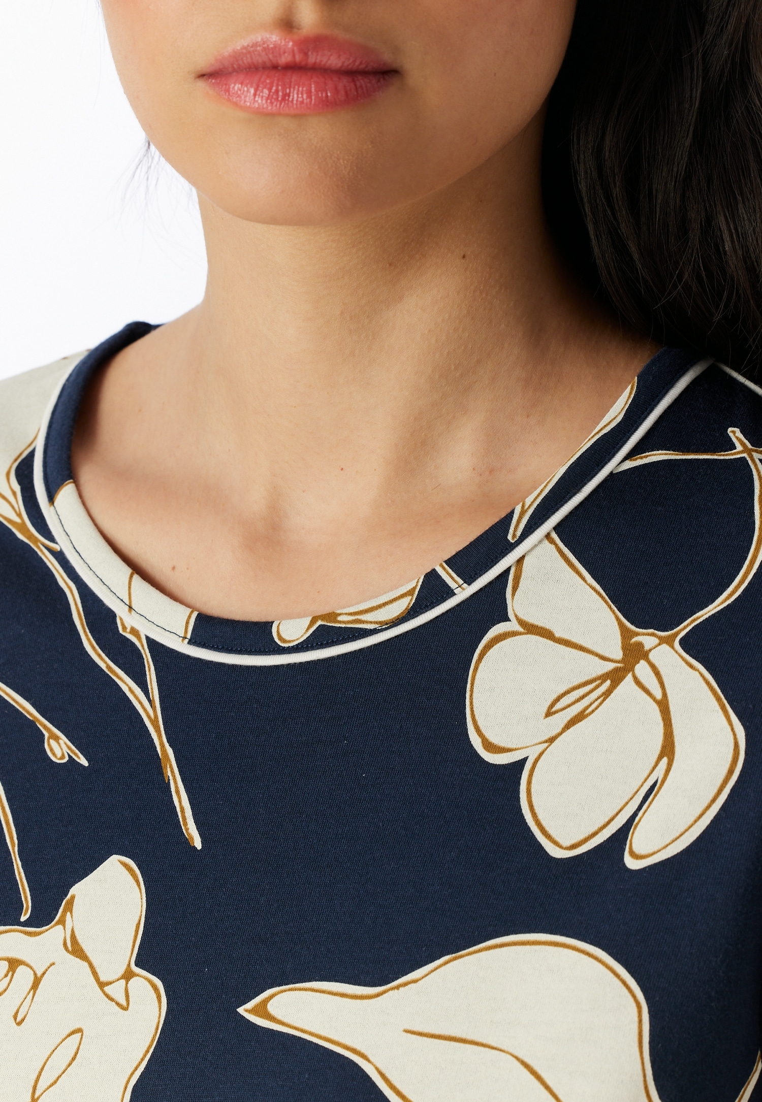 Schiesser Nachthemd »Comfort Nightwear« florales Muster, langärmelig, Single-Jersey, Rundhalsausschnitt