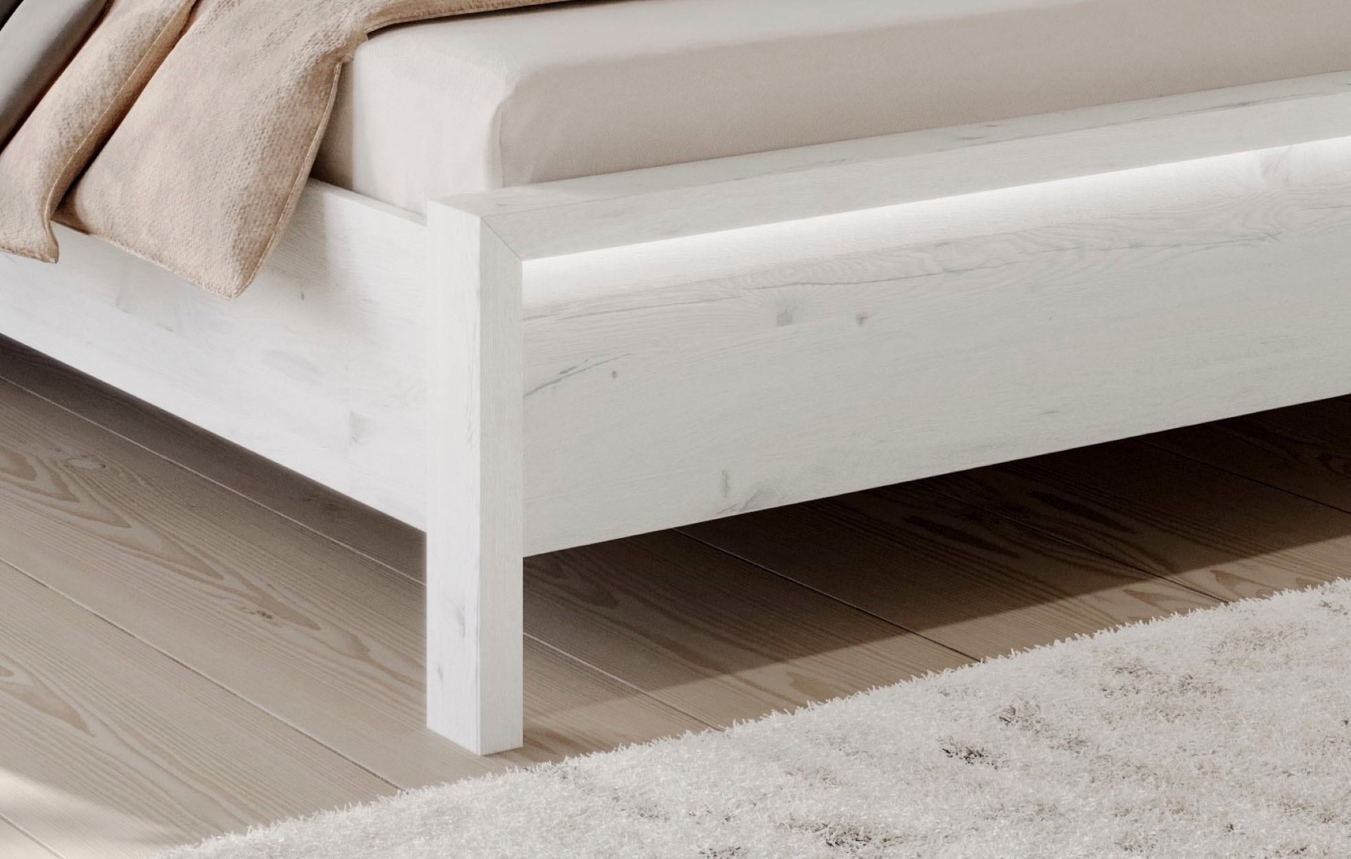 Home affaire Lit en bois massif »Moivre« inkl. LED-Beleuchtung