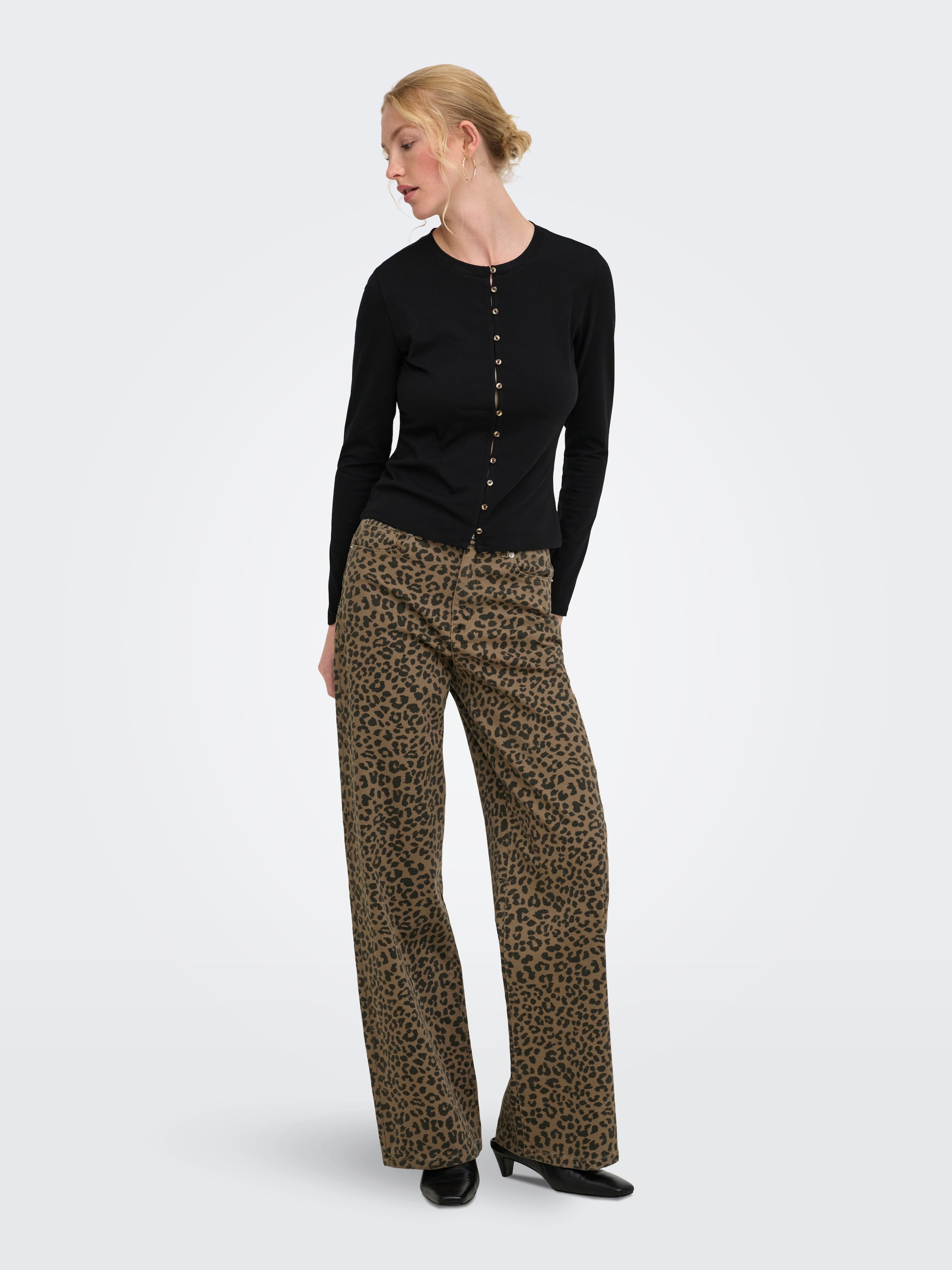 ONLY Jeans taille haute »ONLMADISON HW WIDE ANIMAL PANT PNT« mélange de coton, coupe large, taille haute