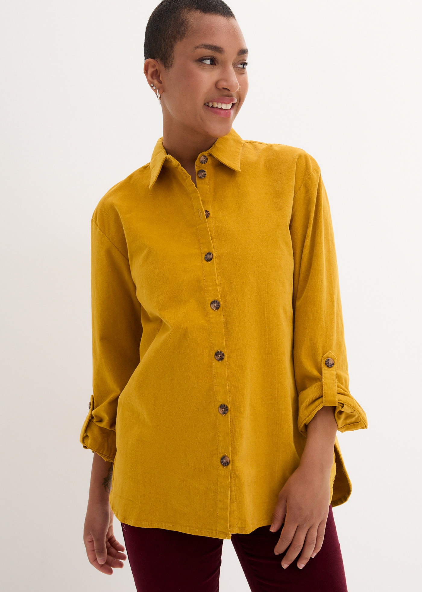 bonprix Langarmbluse »Cord-Hemd mit Seitenschlitz« lockere Passform, für den Alltag, aus Cord, mit Hemdblusenkragen