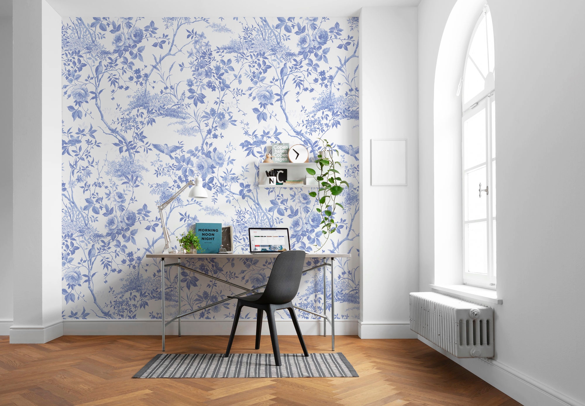 Komar Vliestapete »Digitaldruck Vlies -  Charming Bloom - Grösse 300 x 280 cm« bedruckt glatt Wohnzimmer, Schlafzimmer