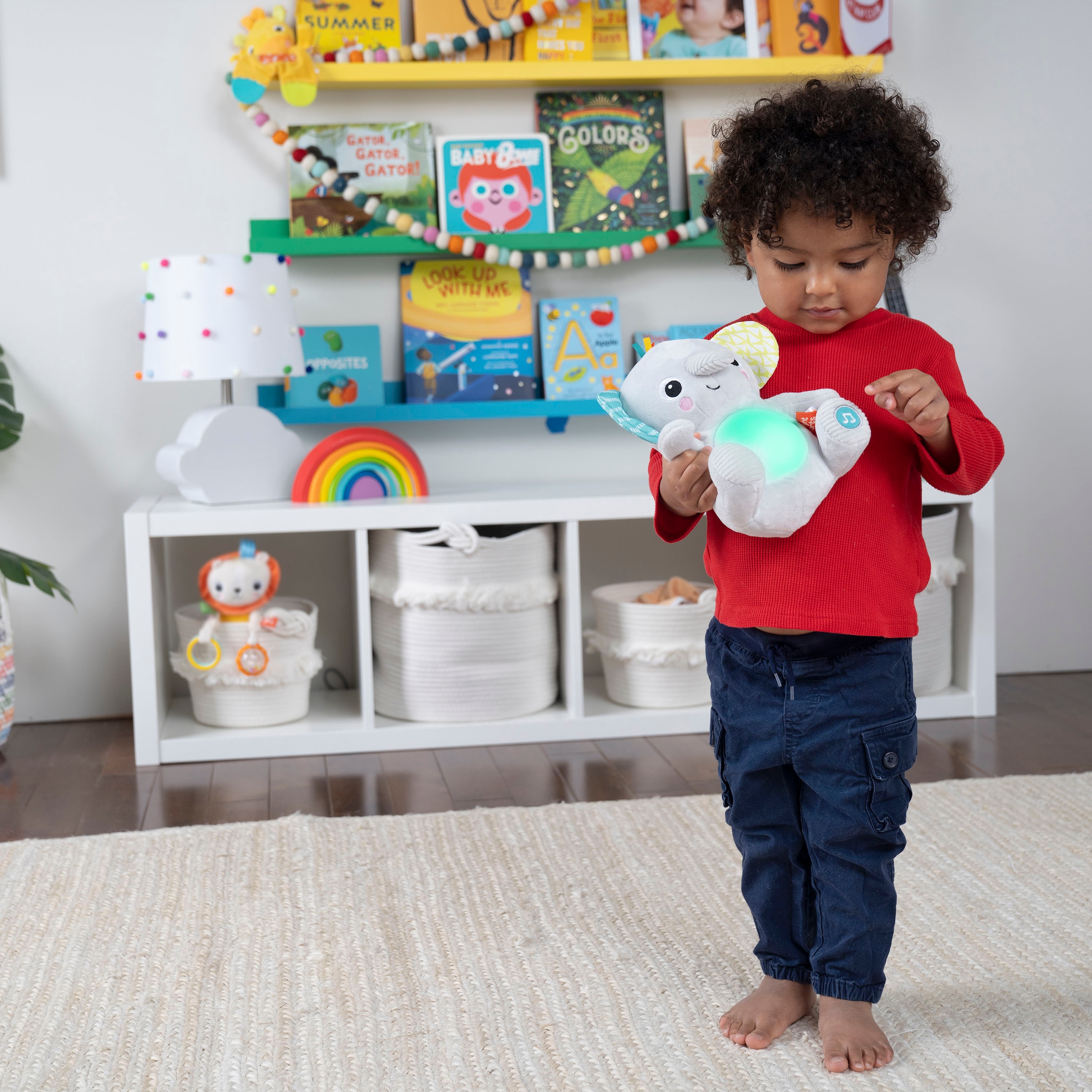 Bright Starts Figurine en peluche »Hug-a-bye Baby™ Musical Light Up Soft Toy​« mit Licht und Soundeffekten