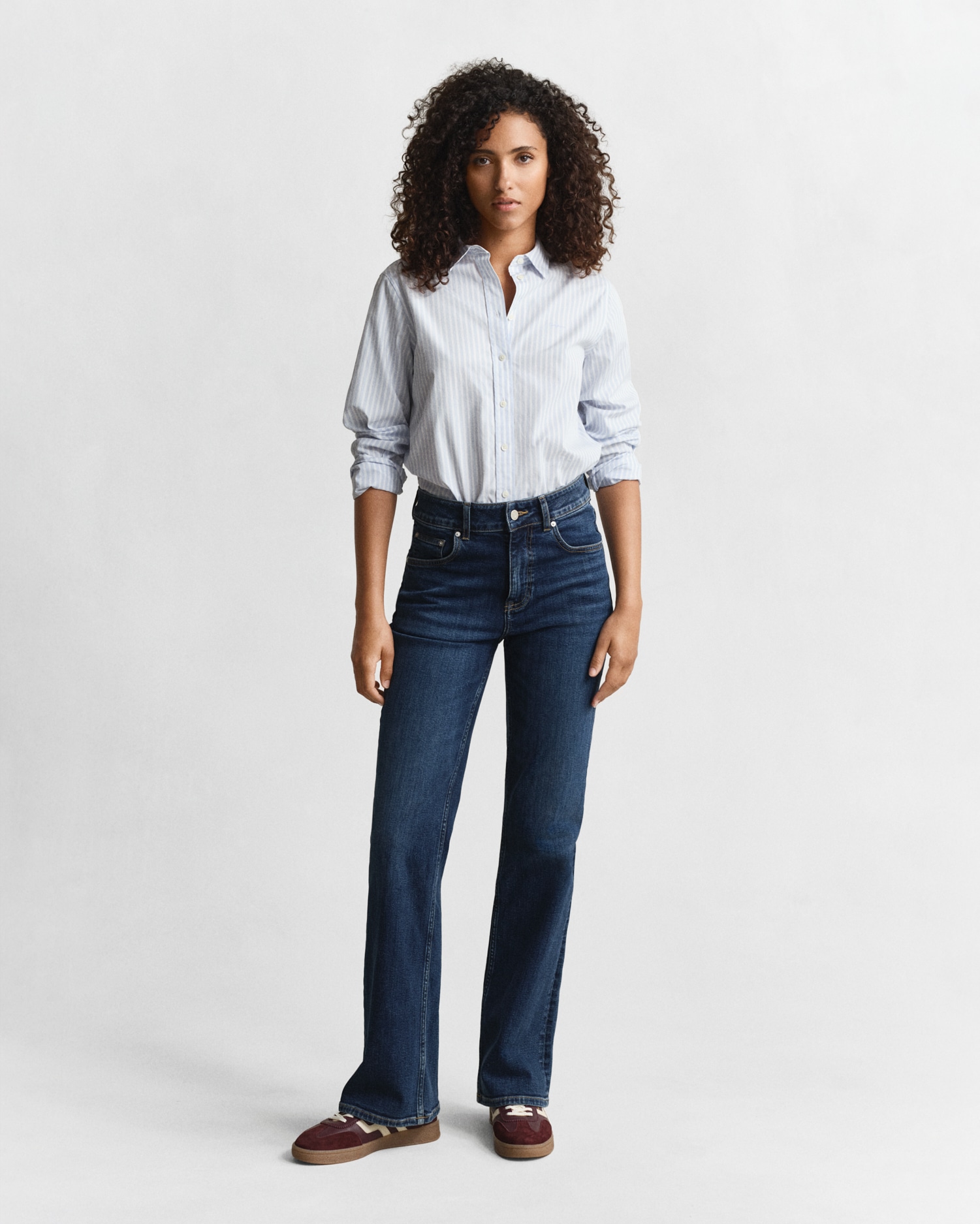 Gant Blouse chemise »REG POPLIN STRIPED SHIRT« mit einer kleinen Logostickerei auf der Brust