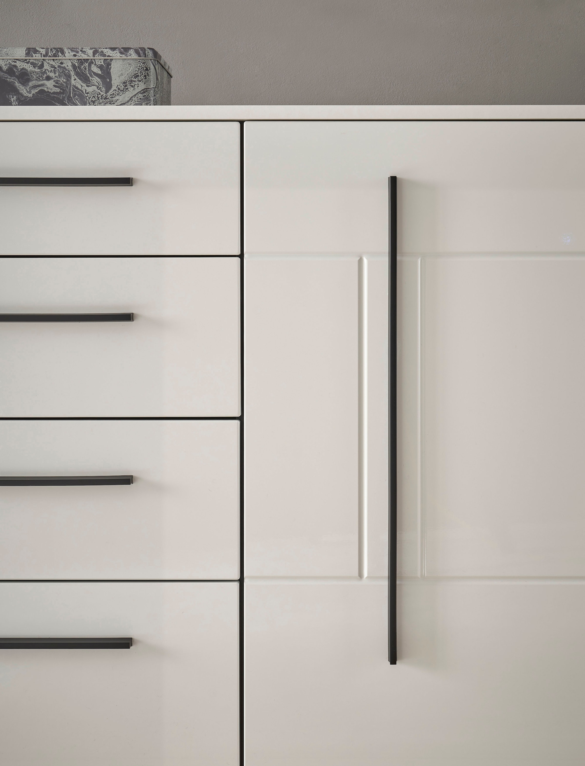 INOSIGN Sideboard »Cantara, moderner Schrank, Kommode in Eiche Evoke oder weiss«, schwarze Stangengriffe, ausreichend Stauraum, vielseitig einsetzbar