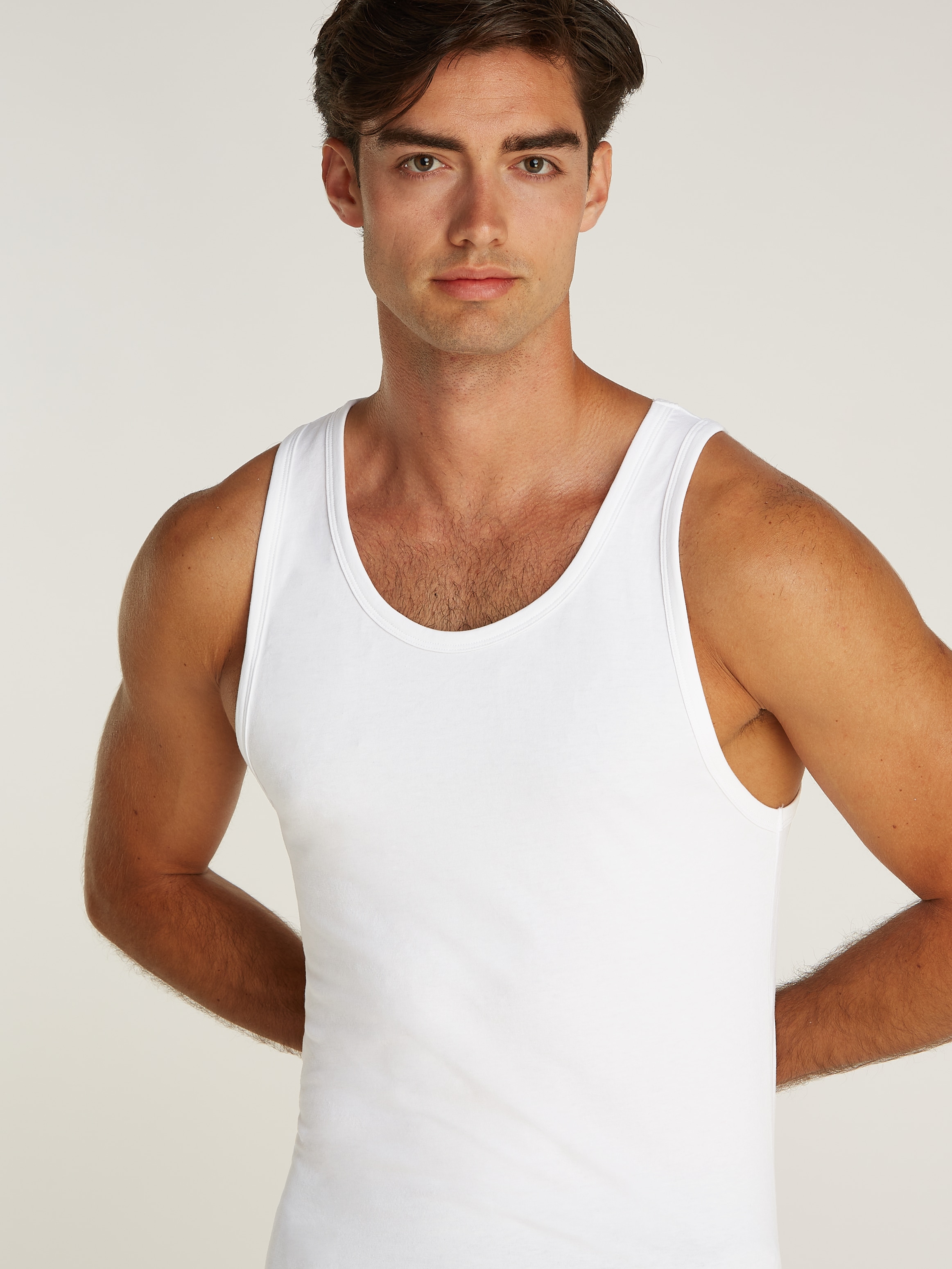 Calvin Klein Underwear T-Shirt »TANK 3PK«, (Packung, 3 tlg., 3er-Pack), mit Logo am Saum