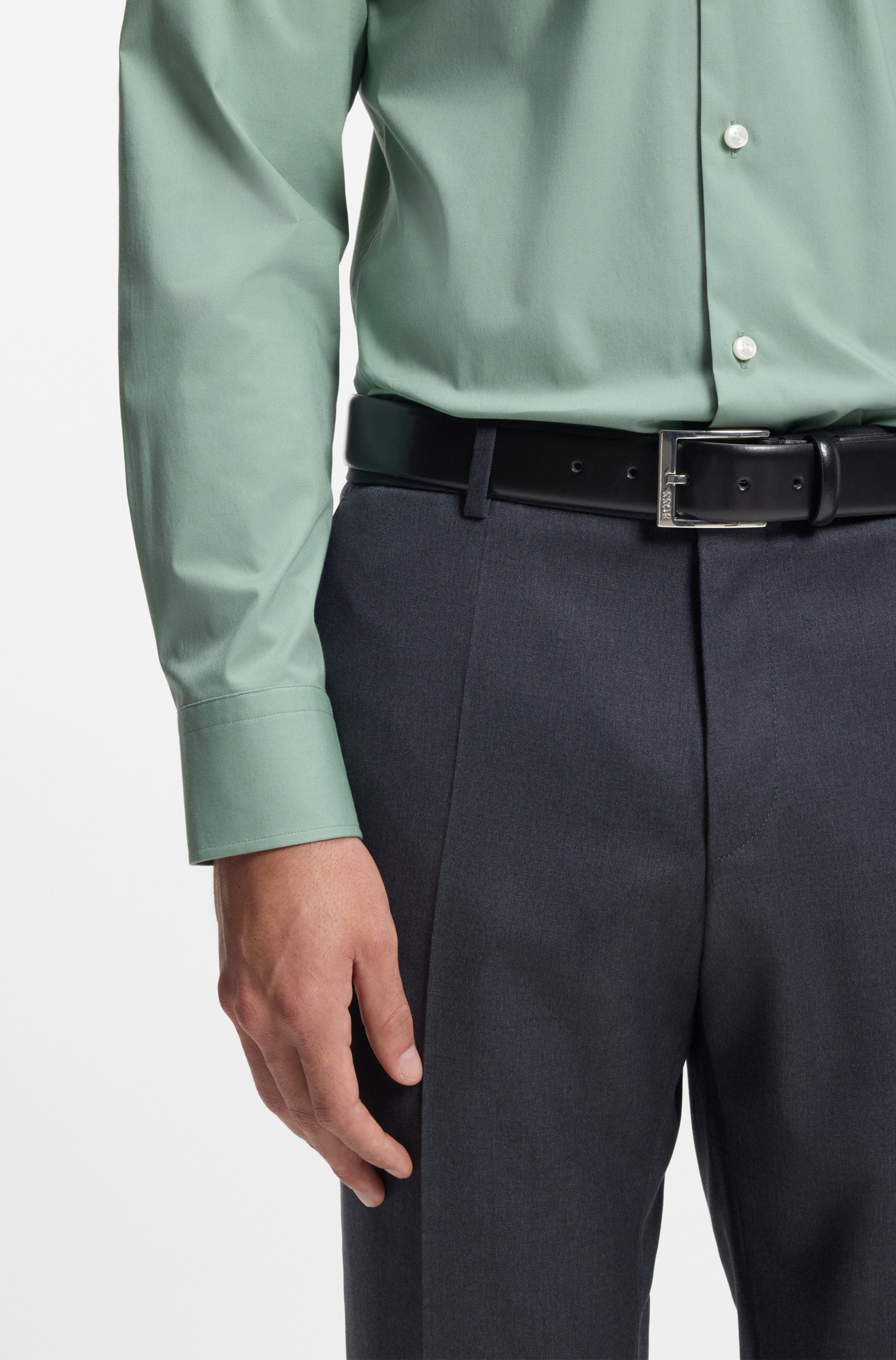 BOSS Ledergürtel »Elloy-PC-An_Sz35« mit dezenter Boss-Prägung auf der Schliesse