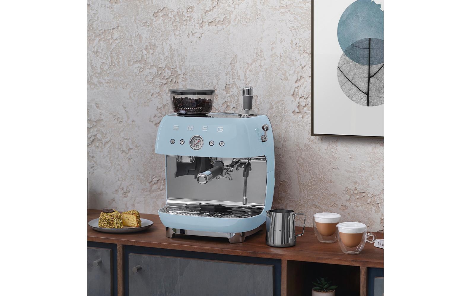 Smeg Machine à café à porte-filtre »50's Style«