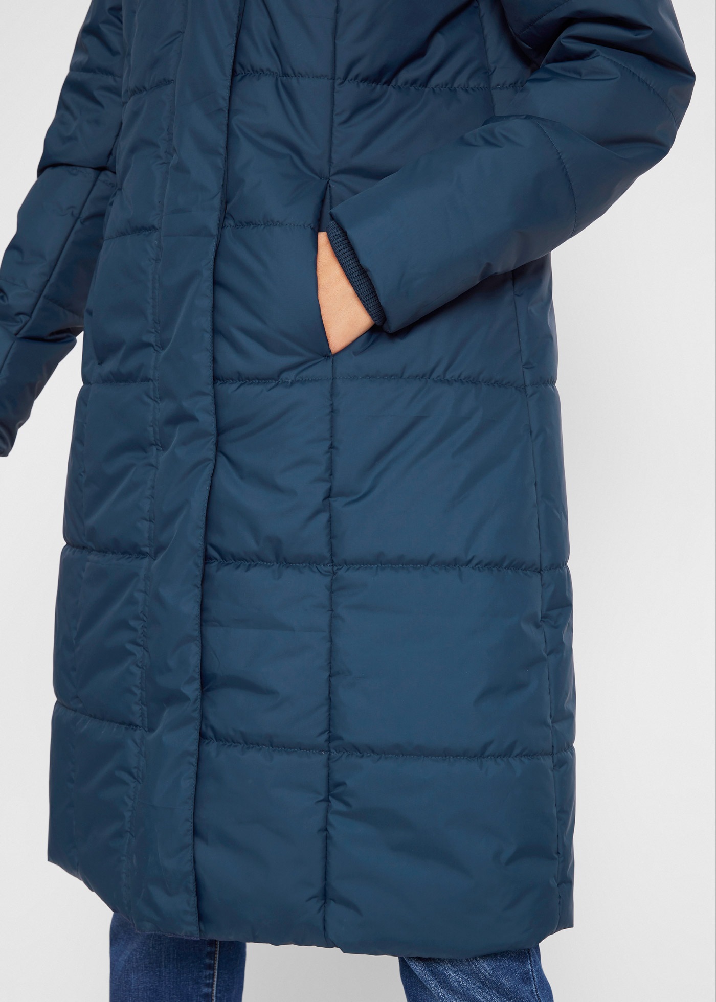 bonprix Steppmantel »Steppmantel mit abnehmbarer Kapuze« mit abnehmbarer Kapuze, mit Eingrifftaschen, mit Stehkragen