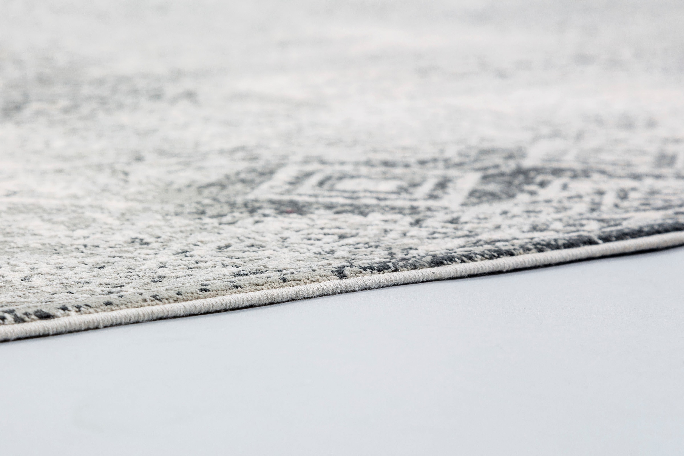 ASTRA Teppich »Julia 203« rechteckig 6 mm Höhe Kurzflor, mit Fransen, Wohnzimmer