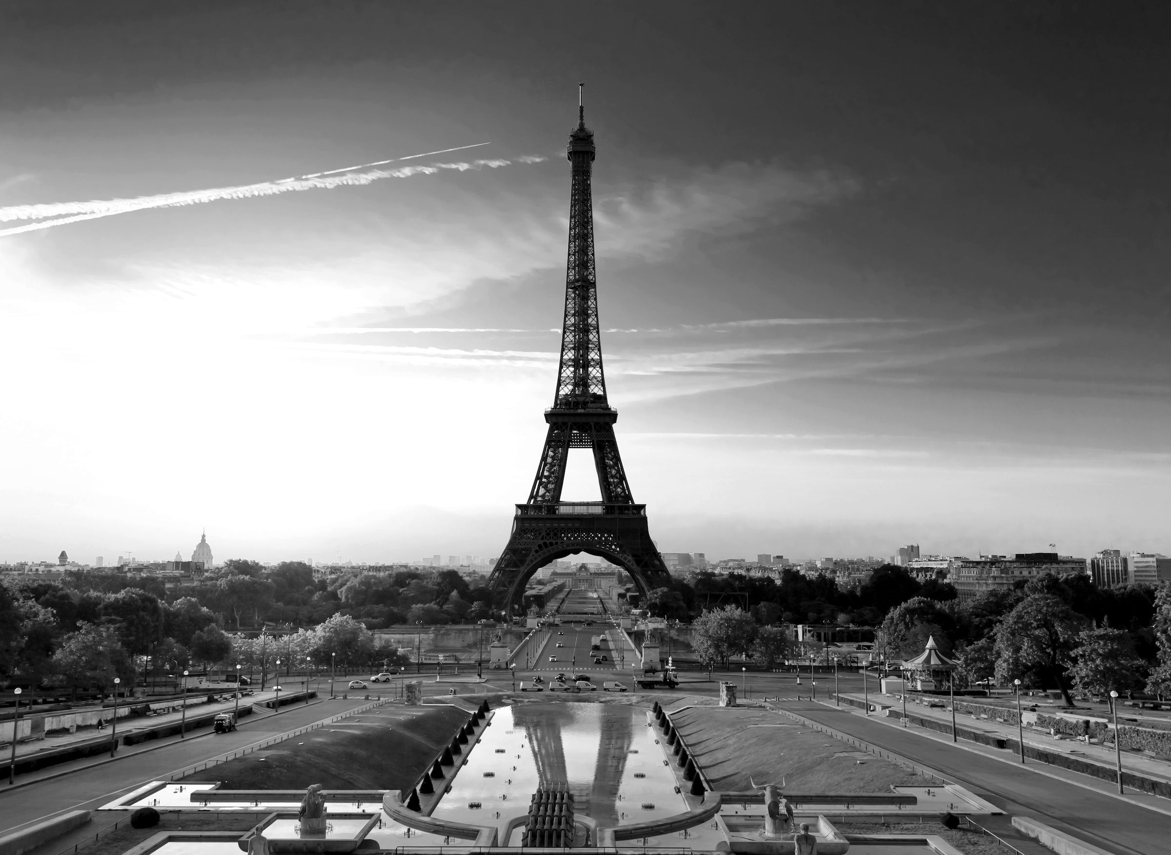 Papermoon Fototapete »Paris Eiffelturm Schwarz & Weiss«
