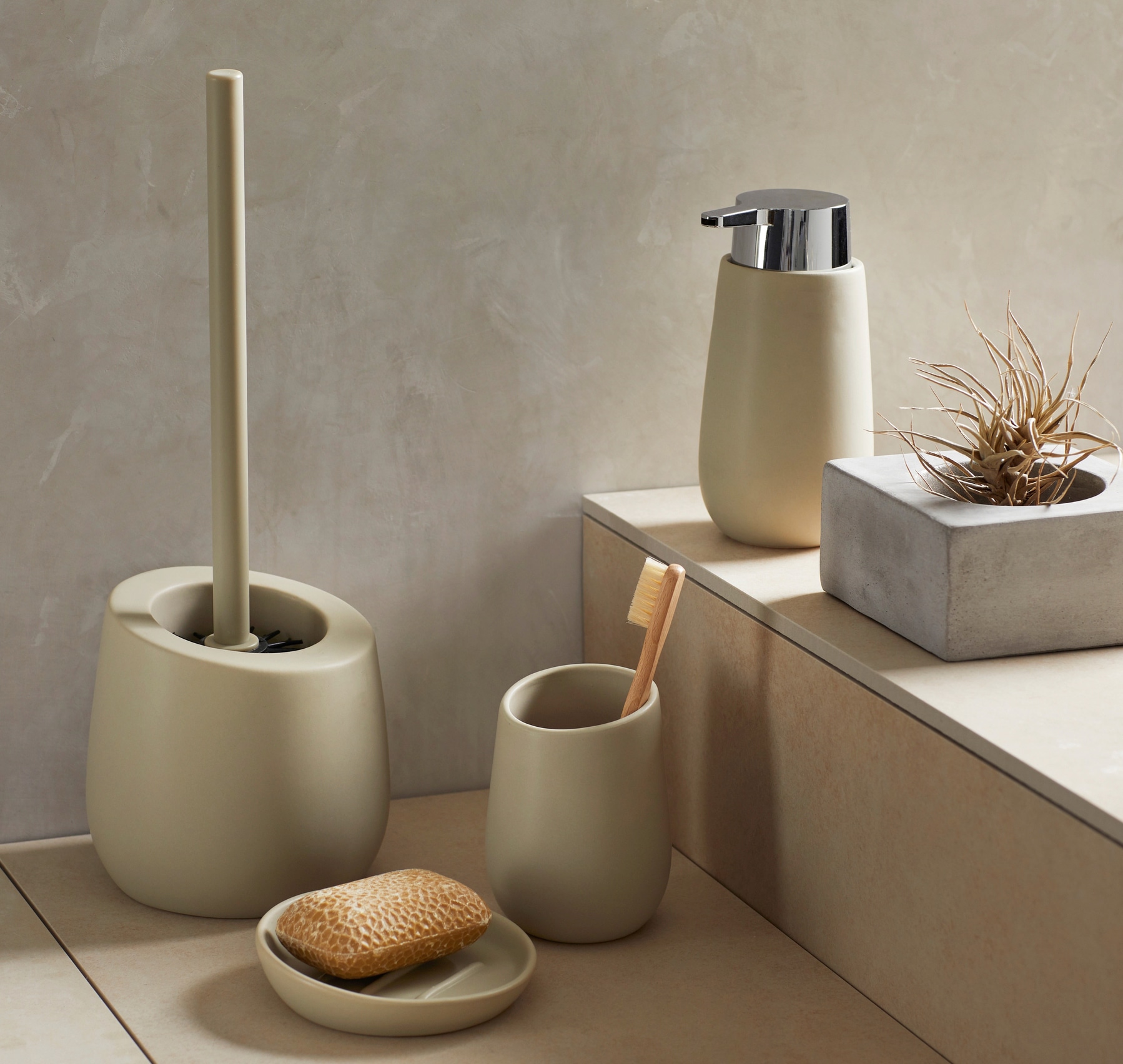WENKO WC-Garnitur »Badi«, 1 St., aus Keramik, Keramik