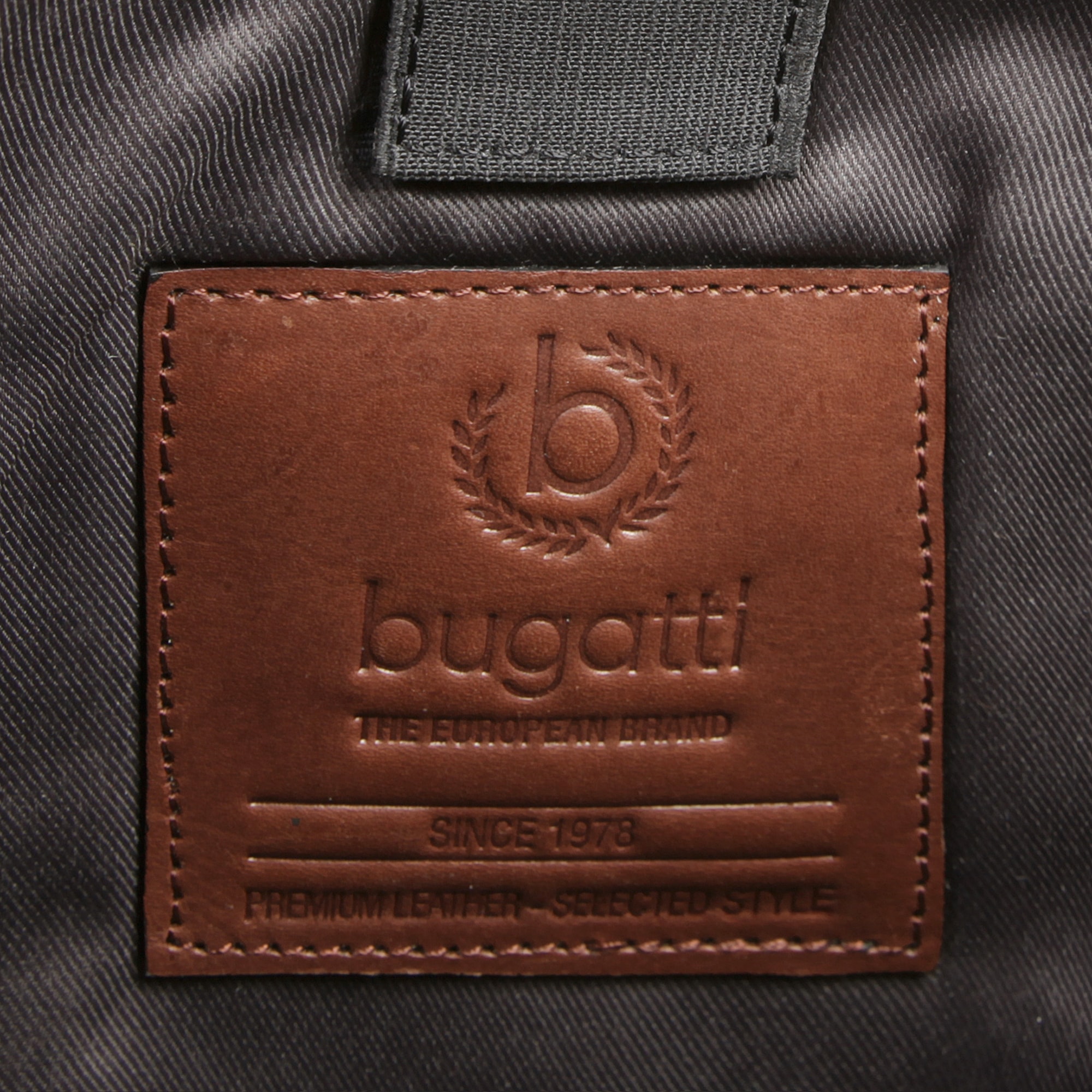 ♕ bugatti Messenger Bag »DOMUS«, echt auf Leder versandkostenfrei