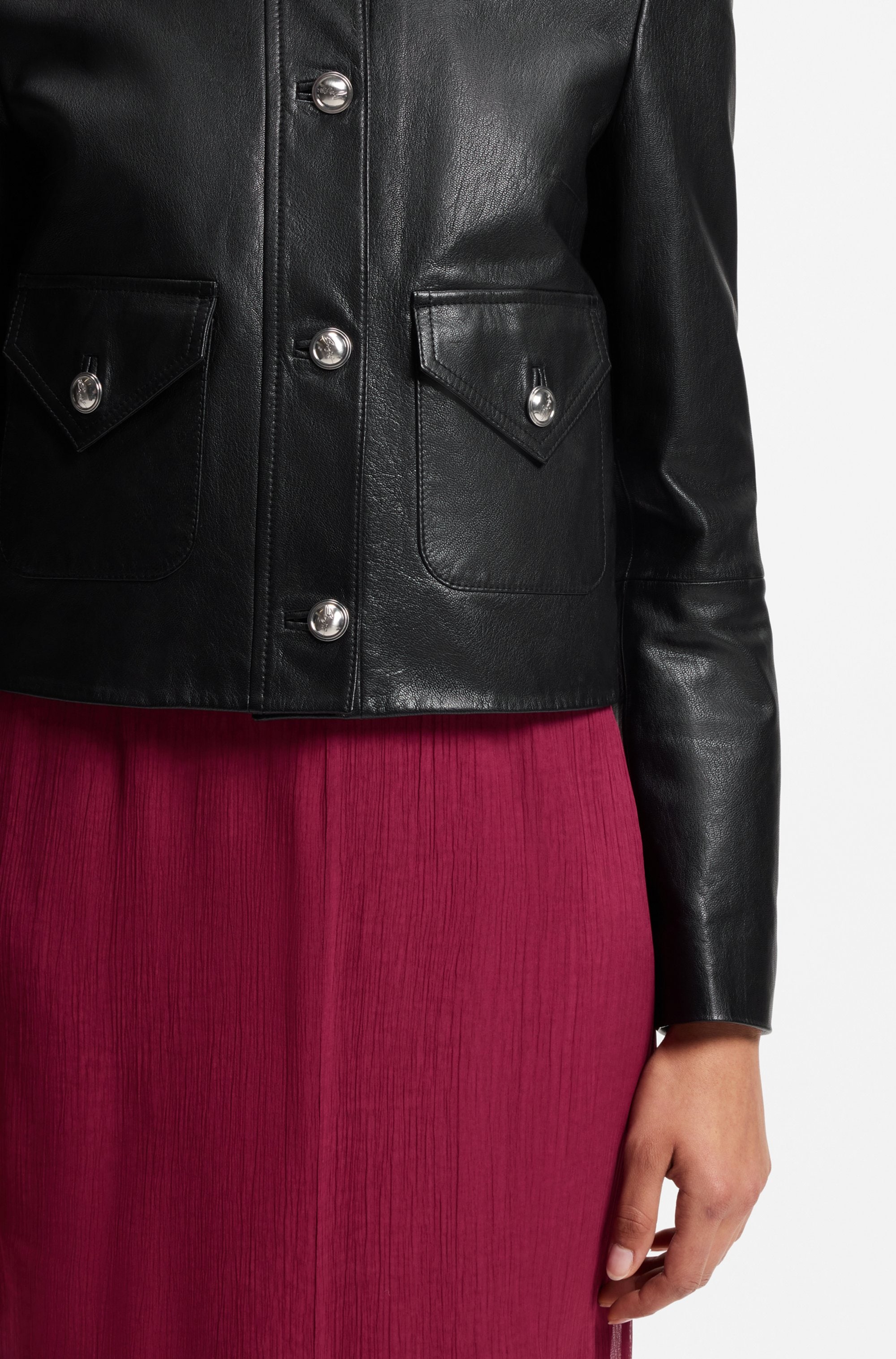BOSS ORANGE Veste en cuir »Sakara Premium Damenmode« Avec col pointu et poches à rabat, coupe Regular