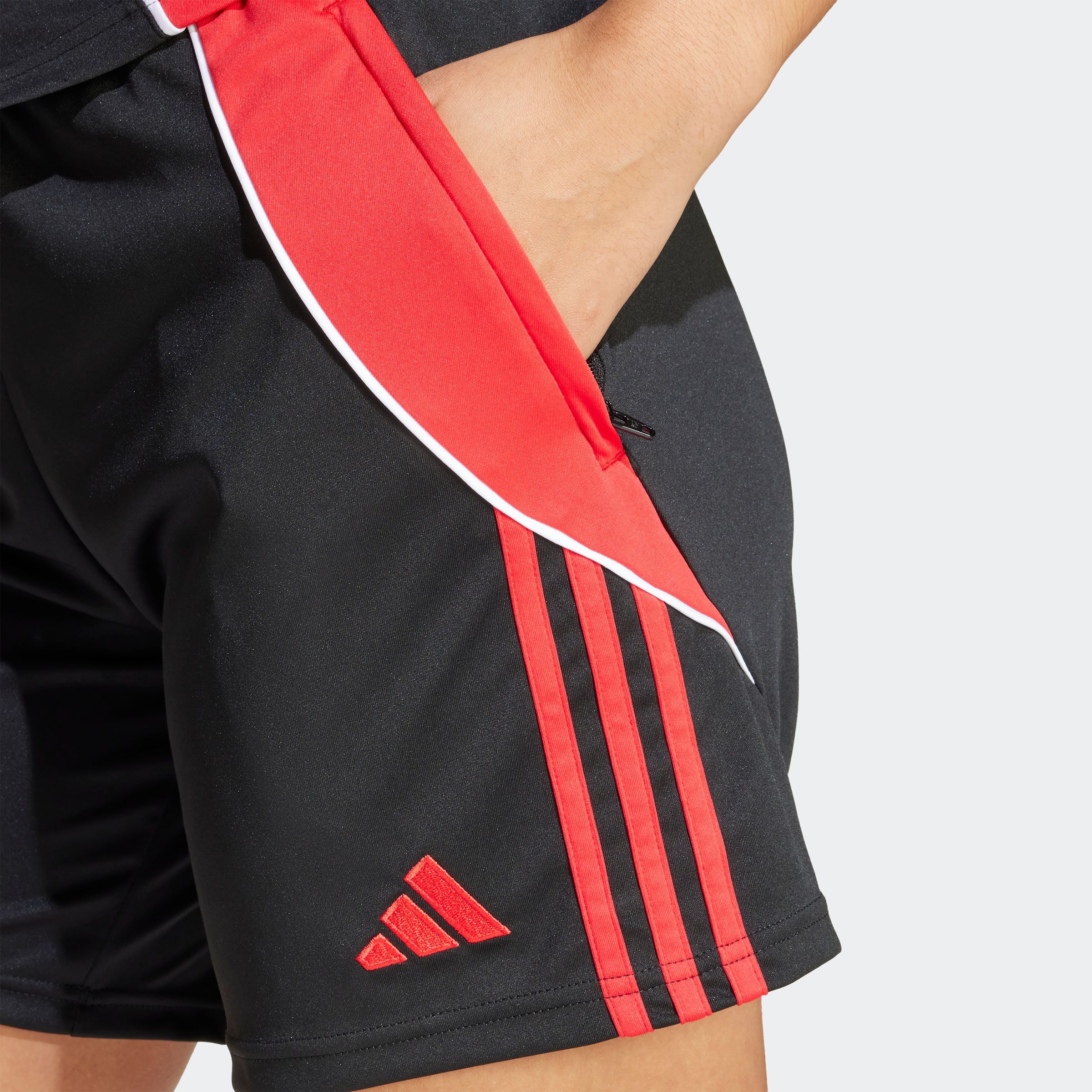 adidas Performance Trainingsshorts »TIRO24 TRSHOW«, (1 tlg.)