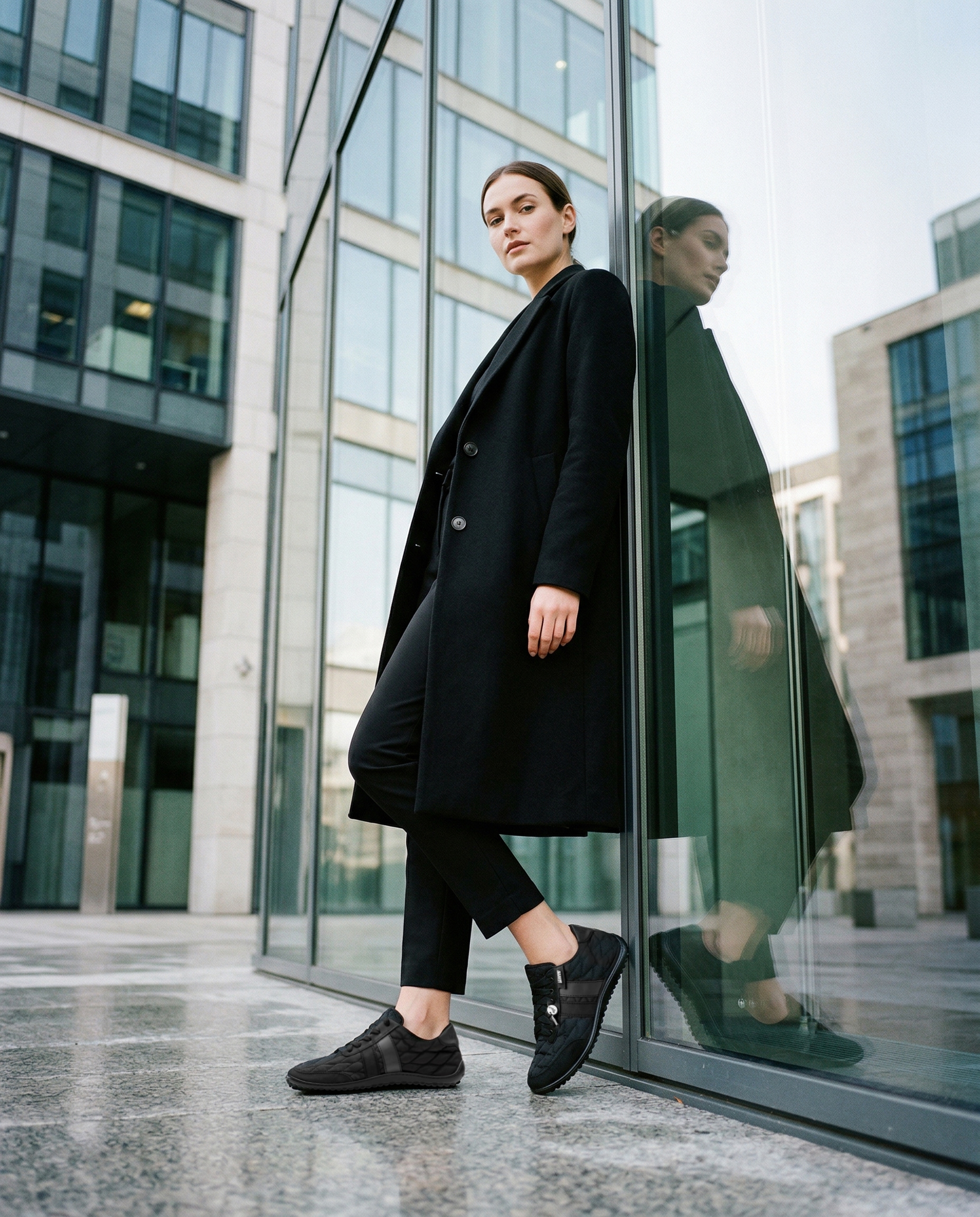 Leguano Chaussures pieds nus »NIGHTSTEP«  chaussure à lacets avec surpiqûres décoratives et pendentif logo