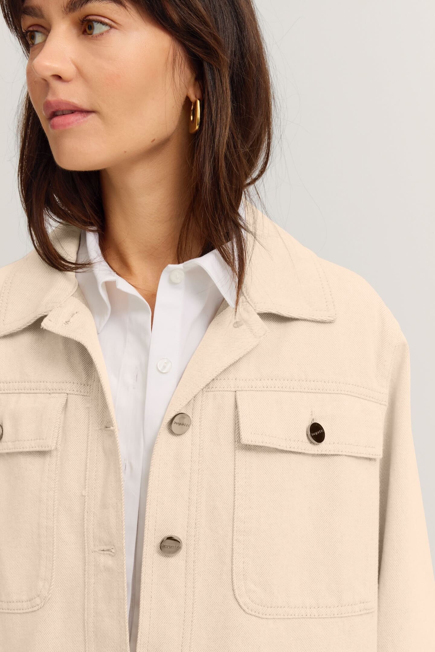 bugatti Veste en jean »Loose Fit« aus Baumwolle mit Hemdkragen