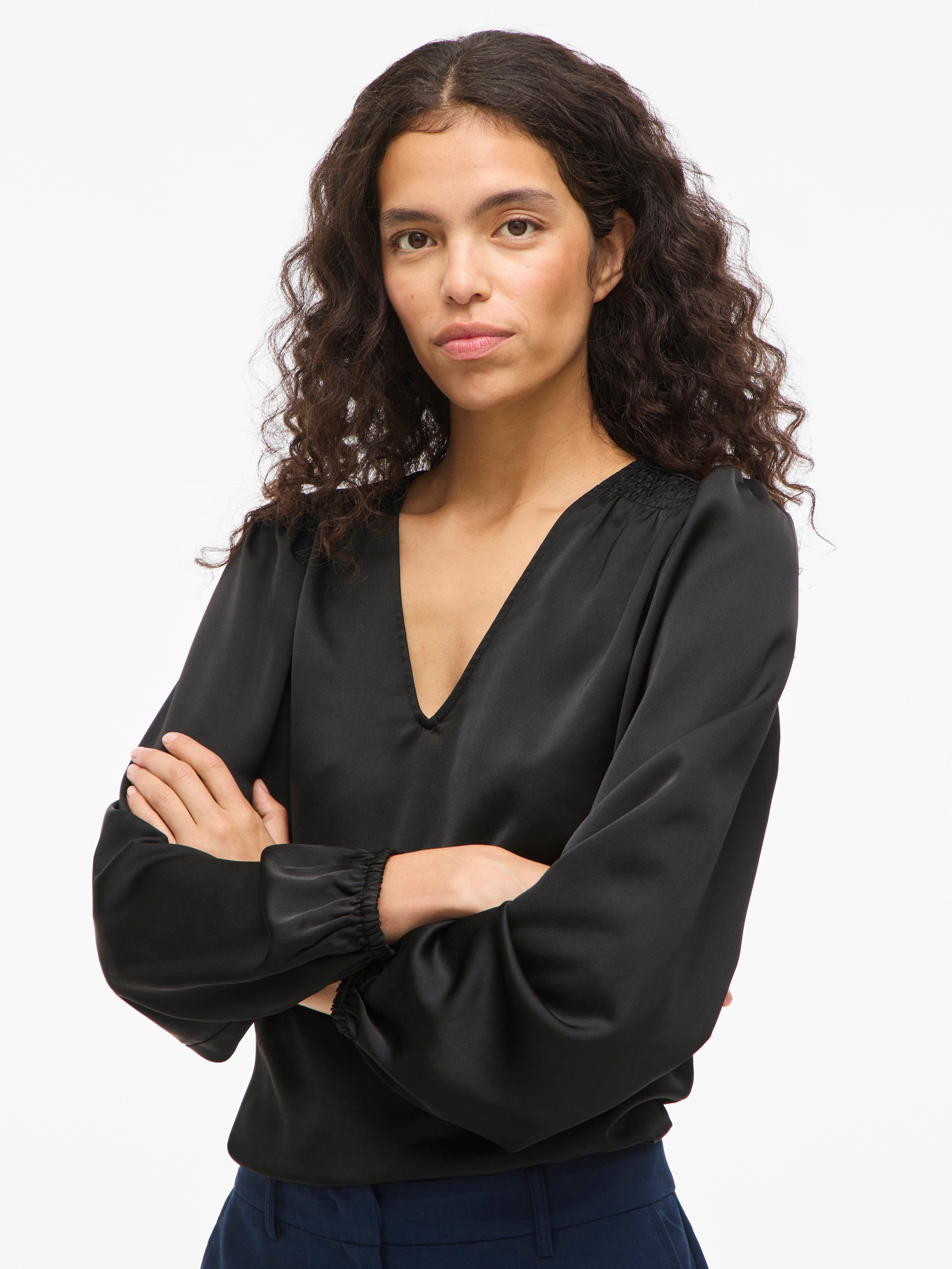 Vila T-shirt à manches longues »VIELLETTE L/S SMOCK SATIN TOP - NOOS«