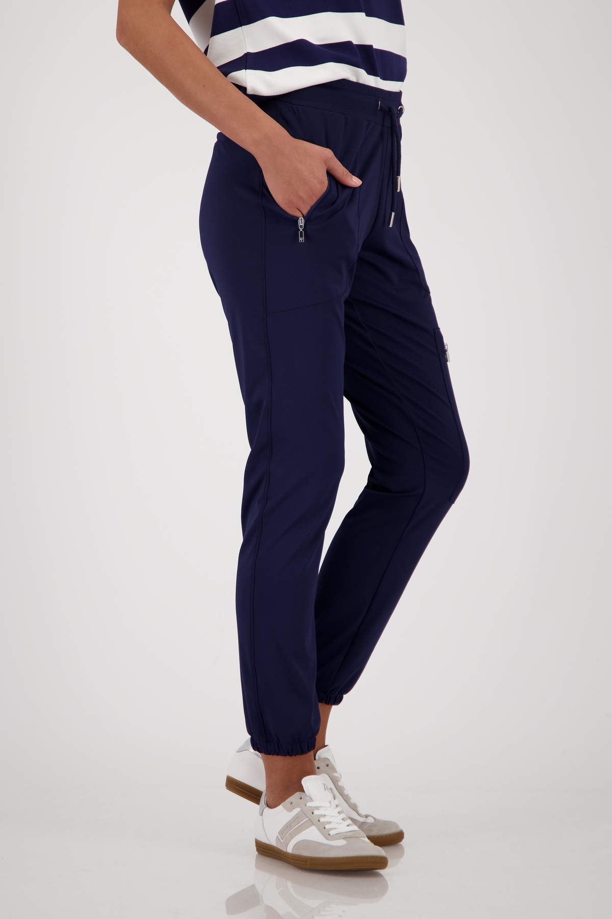 Monari Cargohose, mit aufgesetzter Tasche
