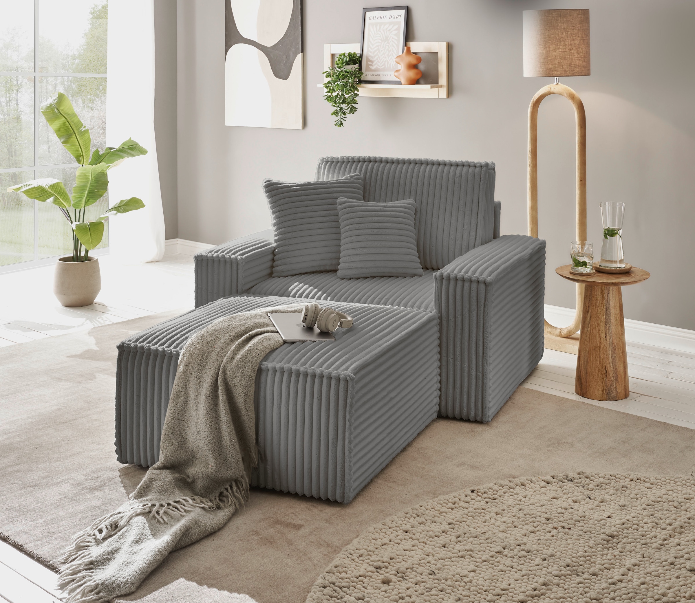 andas Loveseat »FINNLEY, Loveseat & Hocker im Set, trendige Stoffe, inkl. Zierkissen« 2 Stk. tlg. verfügbar in den Stoffqualitäten Bouclé, Struktur fein und Mega Cord