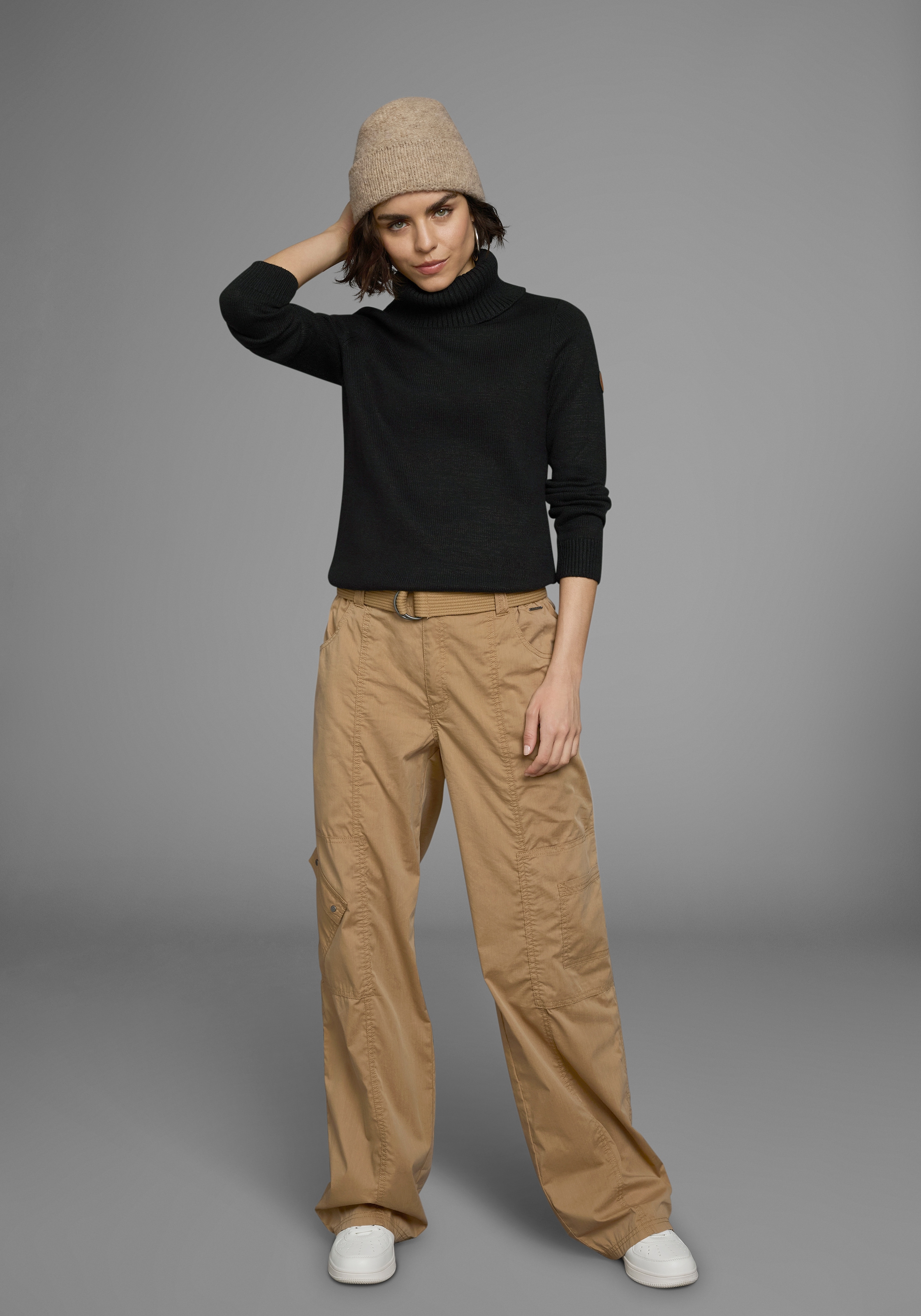 KangaROOS Rollkragenpullover, in klassischer Form