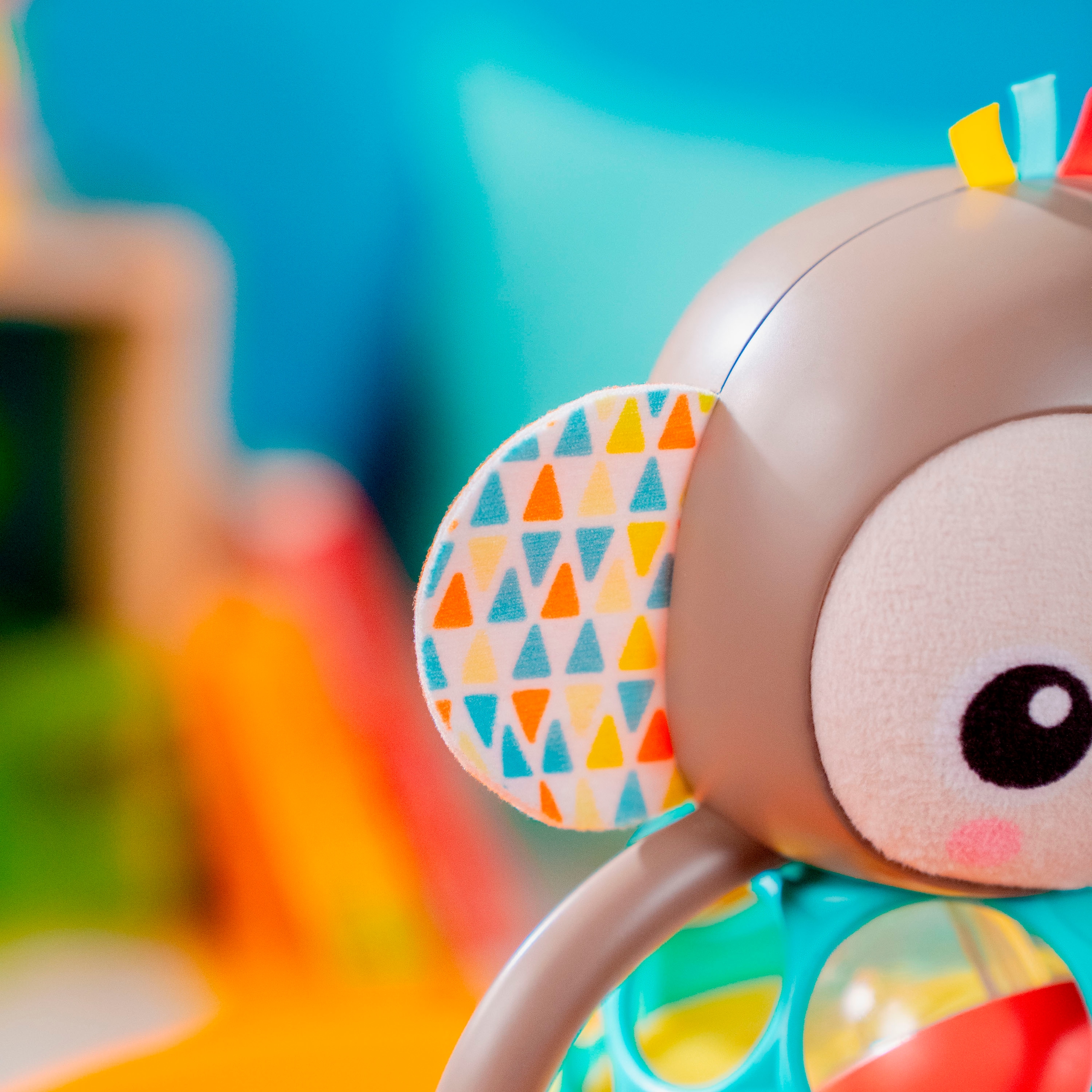 Bright Starts Jouet de préhension »Grab & Giggle Monkey™ Multi-Sensory Toy« mit Sound