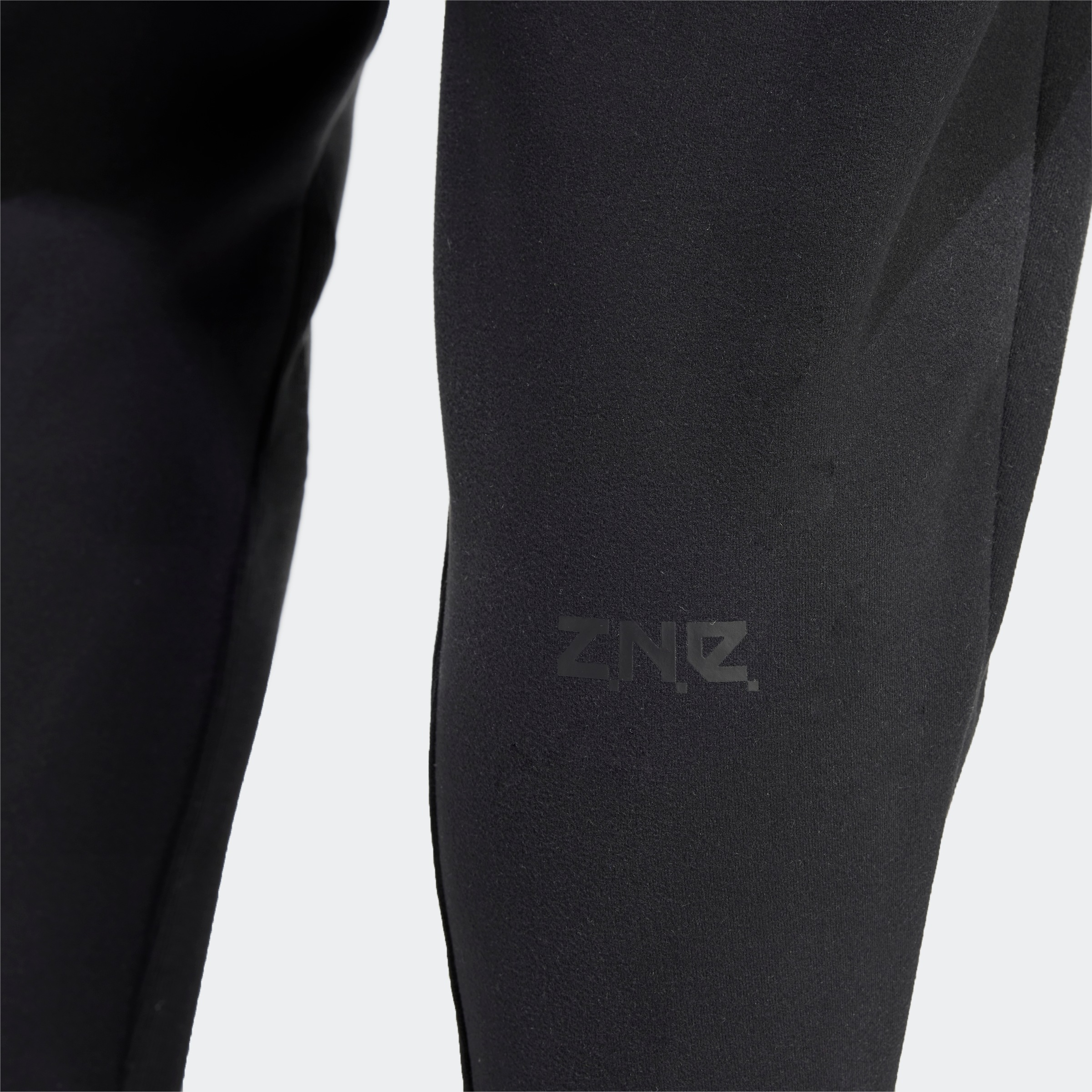 adidas Sportswear Sporthose »W Z.N.E. WTR PT«, (1 tlg.)
